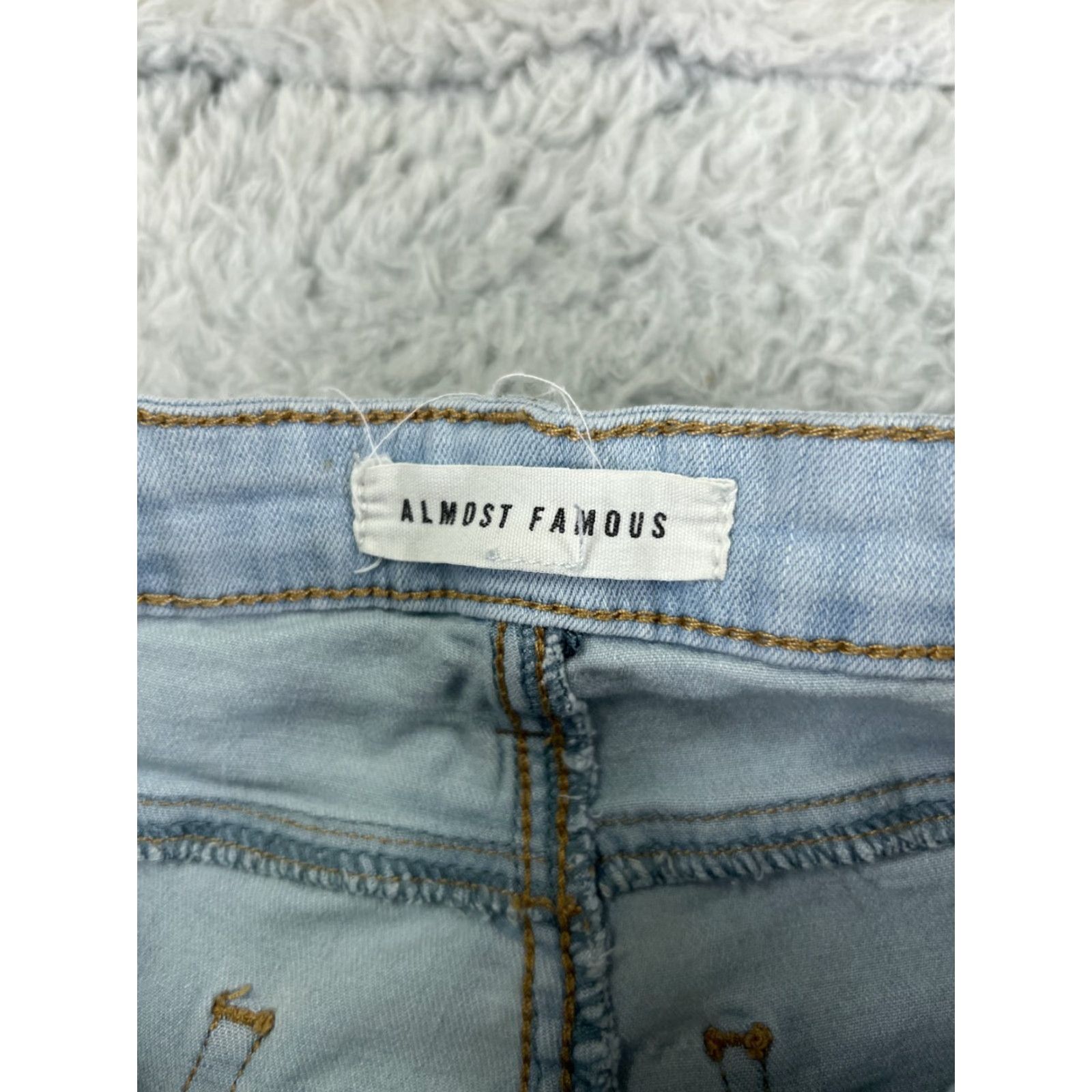 Almost Famous Almost Famous Jeans Womens 3 Blue Denim Flared Distressed Slimming 5-Pocket Cotton Blend Size 26" / US 2 / IT 38 - 4 Thumbnail