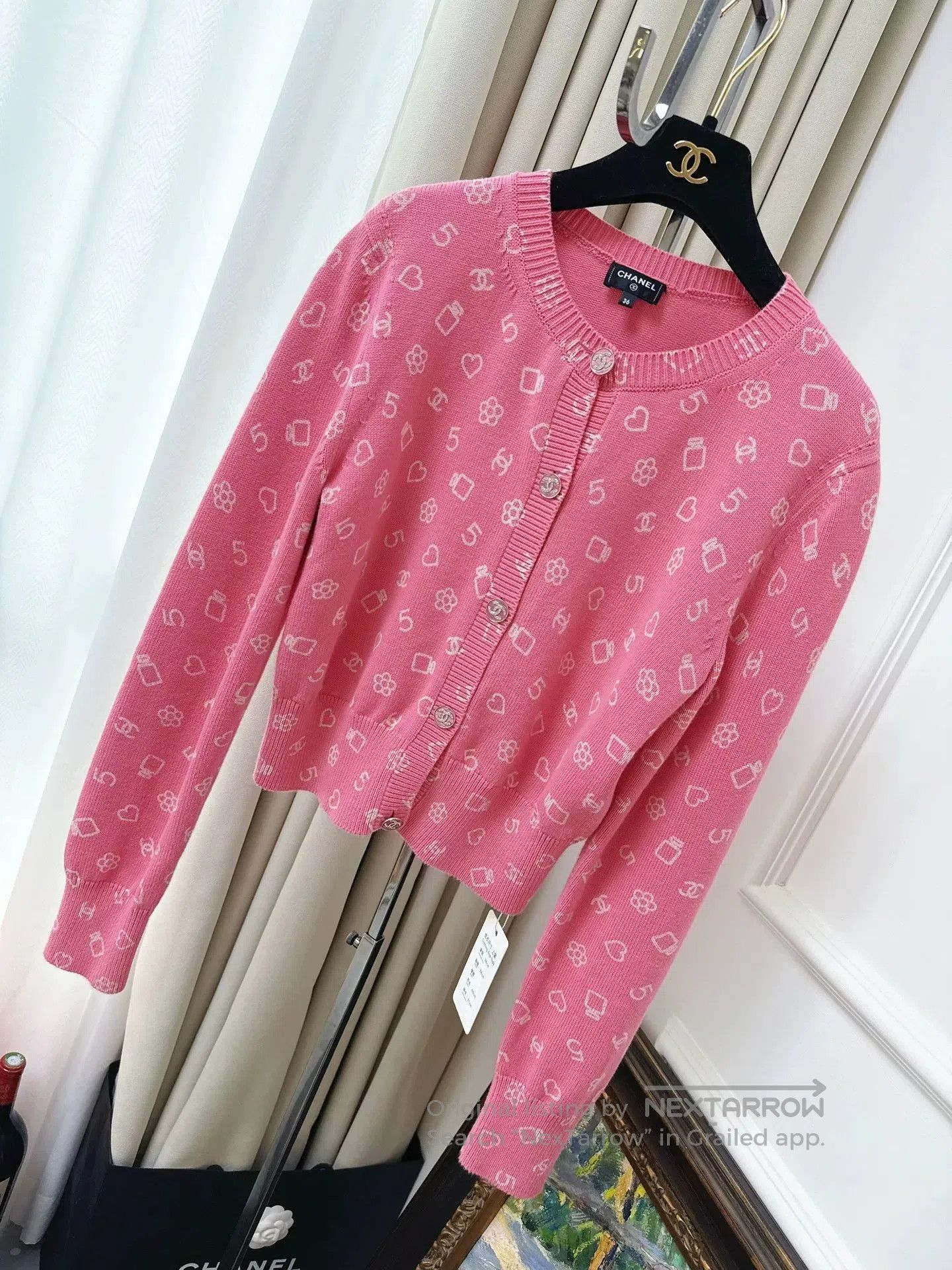 Chanel pink and white patterned knit cardigan. Size US S / EU 44-46 / 1 - 1 Thumbnail