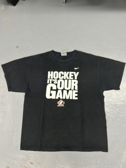 Nike Crazy Vintage Y2K Essential Black Hockey Canada Nike T-Shirt