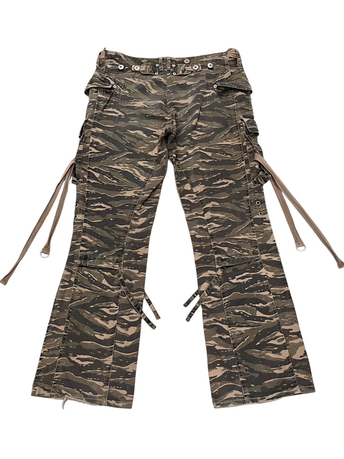 Japanese Brand Wtaps Style Tiger Camo Bondage Flare Cargo Pants W31 Rare Size US 31 - 2 Thumbnail