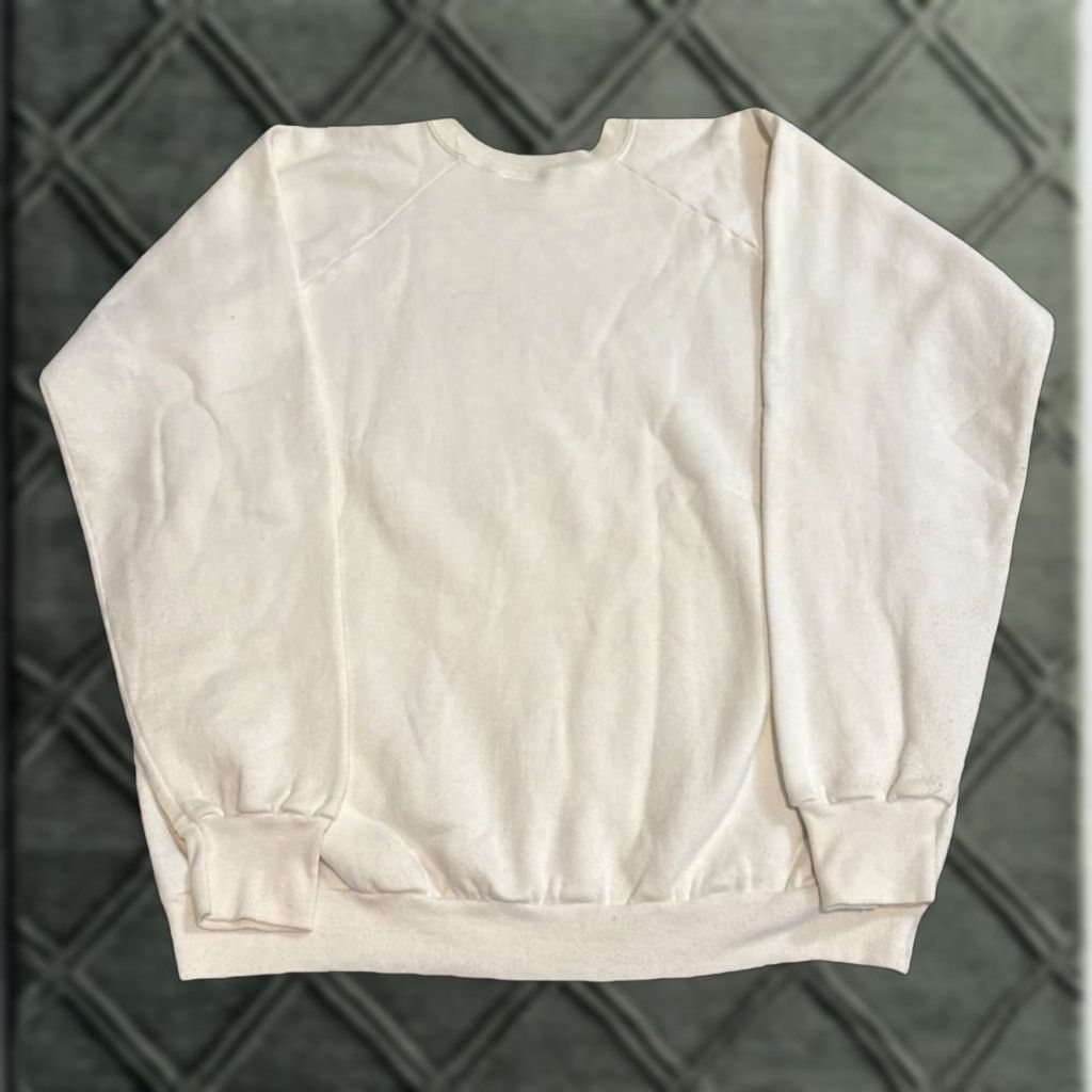 Fruit Of The Loom VINTAGE Bandolino Sport Sweatshirt White Red XL Men Pullover Crewneck Sports 1980s Size US XL / EU 56 / 4 - 1 Thumbnail