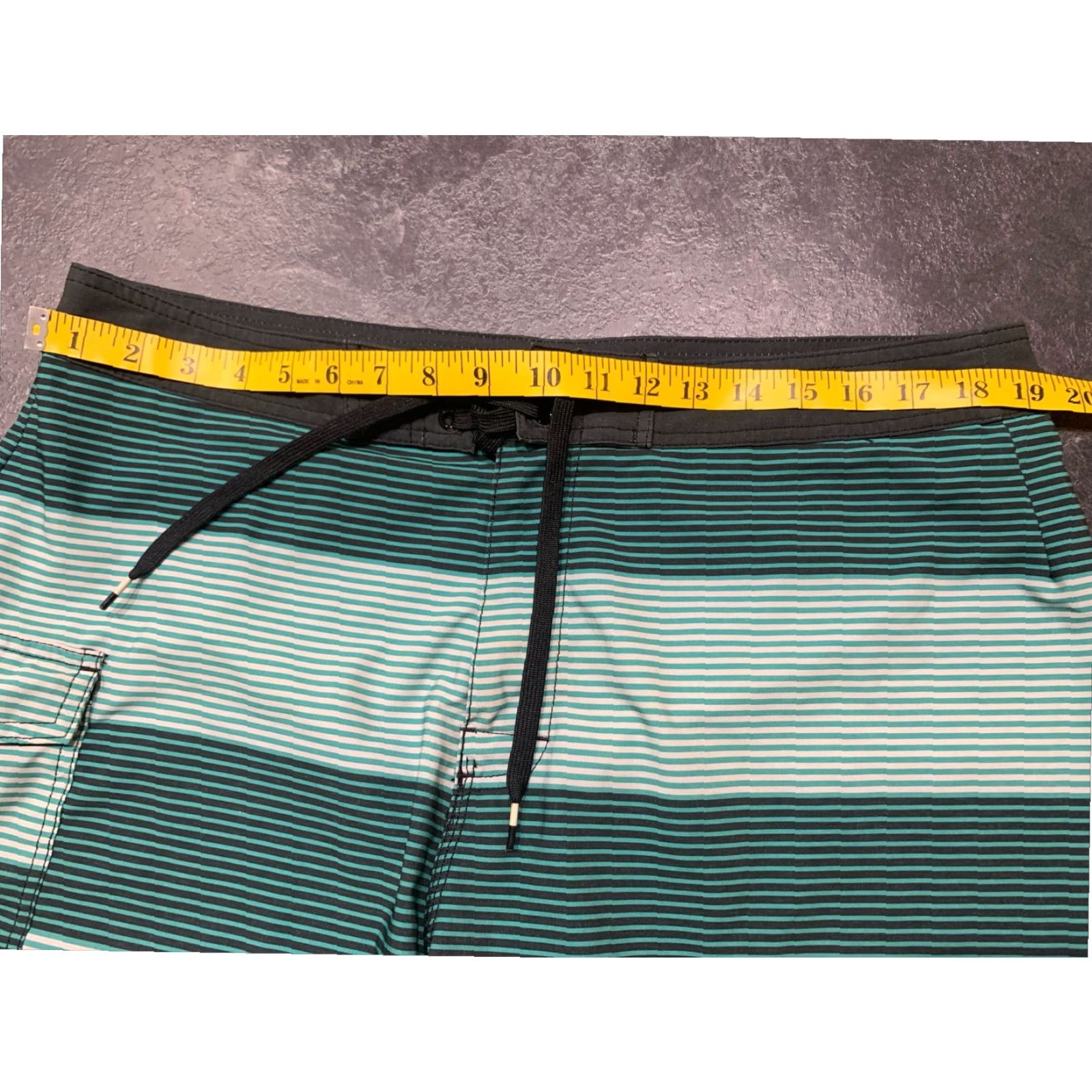 RVCA RVCA Board Shorts Mens 36 Striped Beach Swim Trunks Drawstring Performance Surfing Size US 36 / EU 52 - 6 Thumbnail