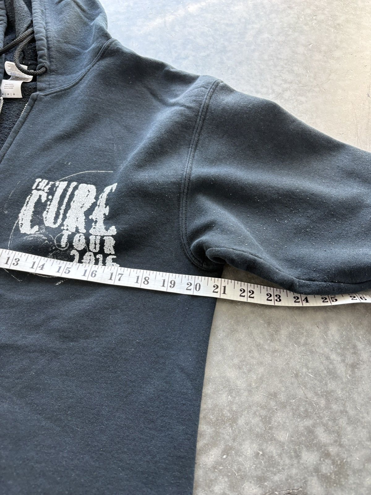 Vintage 2016 The Cure Tour Zip Up Hoodie Size US M / EU 48-50 / 2 - 8 Thumbnail