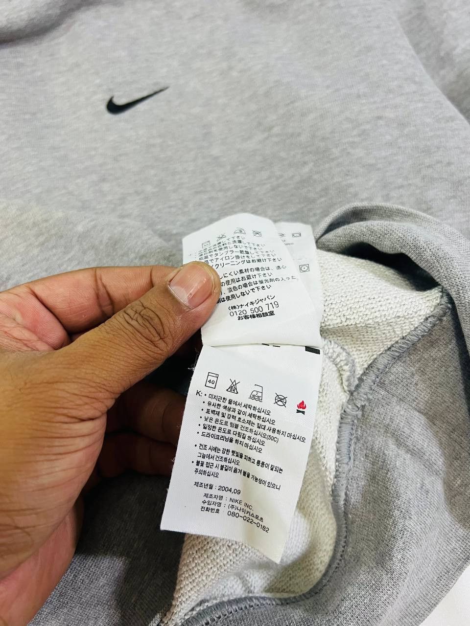 Nike × Vintage Vintage Y2K Nike Small Swoosh Logo Thrashed Sweatshirt Size US L / EU 52-54 / 3 - 10 Thumbnail
