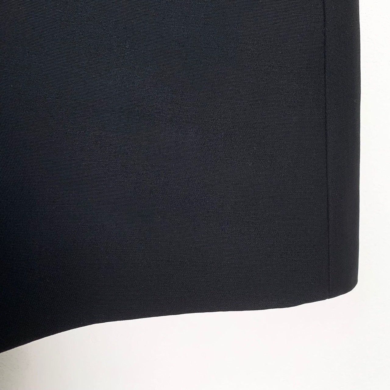 Gucci Gucci Black Web Strap Spliced A-line Mini Skirt K26WX Size 26" / US 2 / IT 38 - 4 Thumbnail