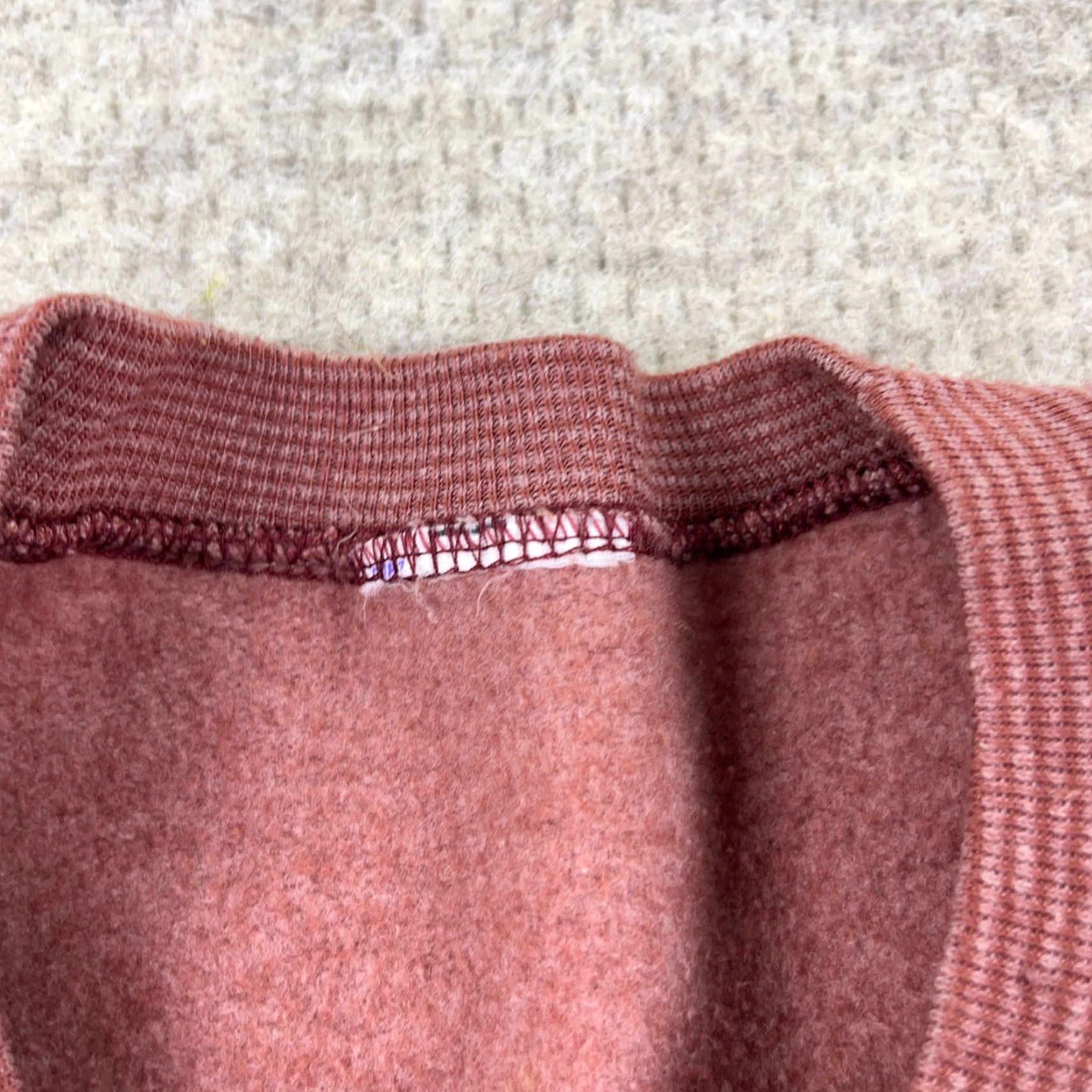 Disney VINTAGE Disney Sweatshirt Men XL Red Mickey Mouse Striped 90s Christmas Logo 90s Cartoon USA Graphic Print Crew Neck Pullover Size US XL / EU 56 / 4 - 4 Thumbnail