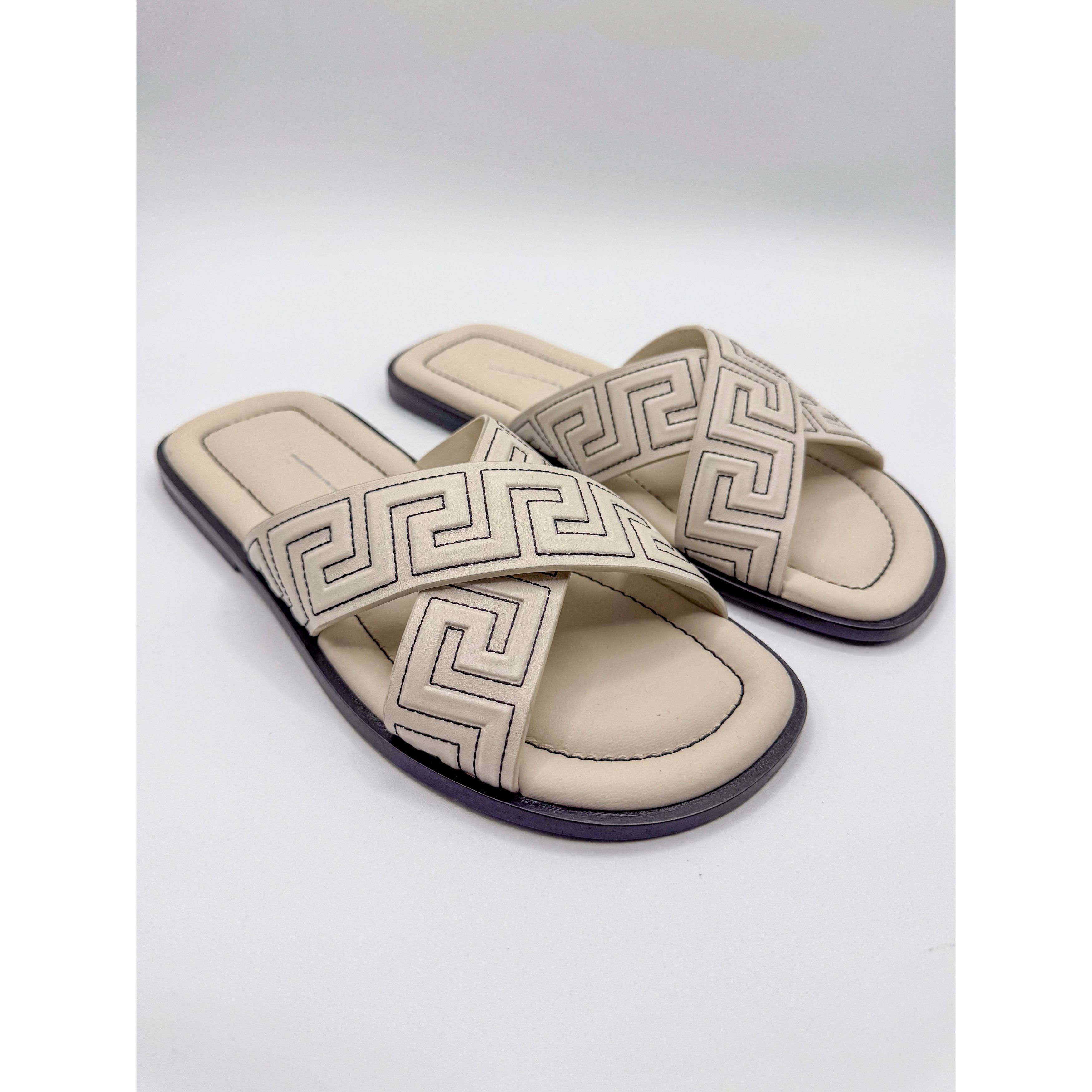 Versace Versace Off White Motif Sandals Size 41 Size US 8 / EU 41 - 17 Thumbnail