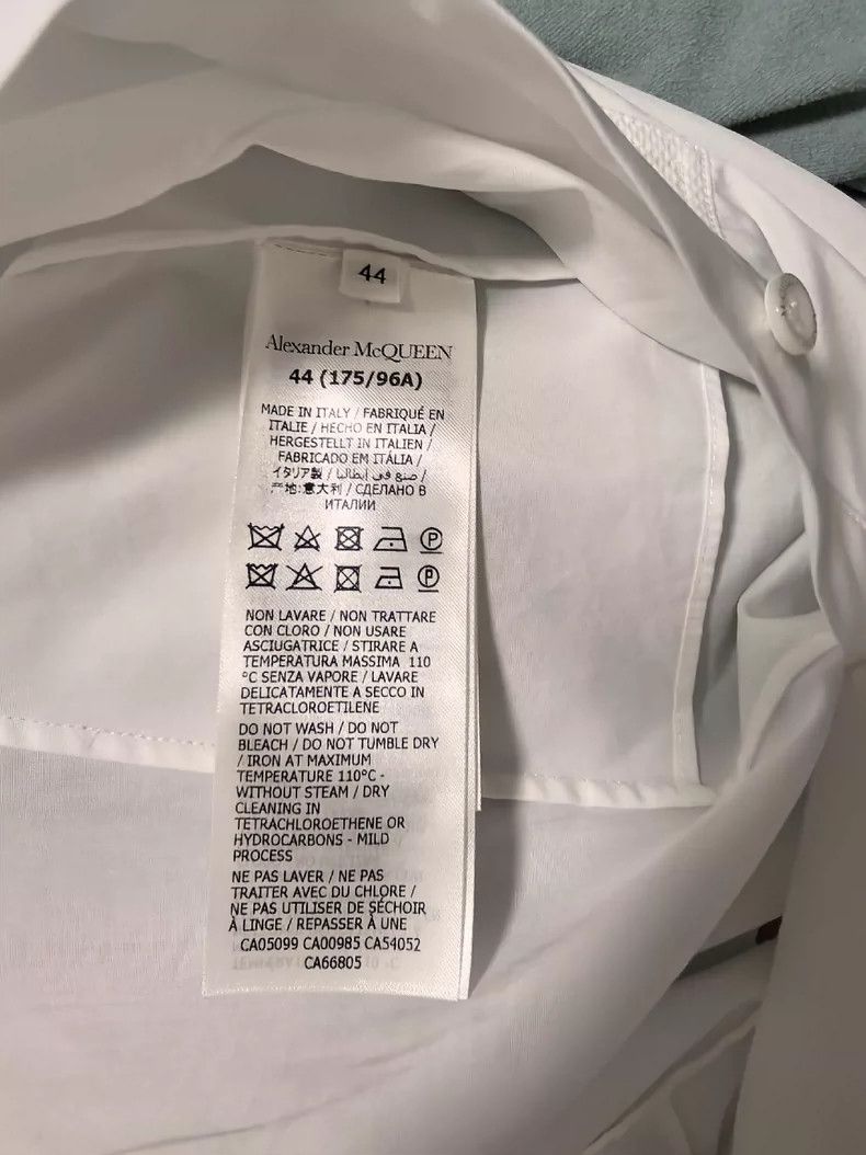 Alexander McQueen Alexander McQUEEN size 44 Short sleeved shirt 2505-Nextarr Size L / US 10 / IT 46 - 5 Thumbnail
