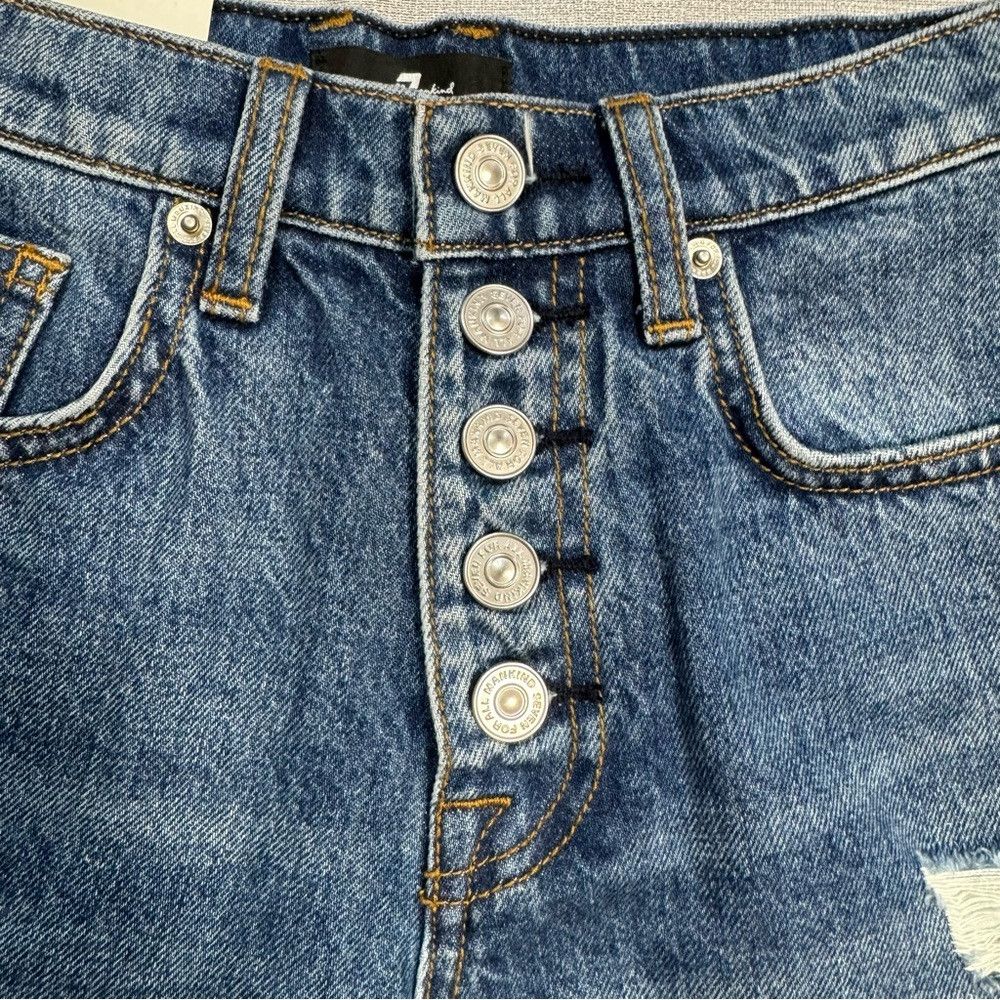 7 For All Mankind NWT New $148 7 For All Mankind Monroe Cut-Off Exposed Butto Size 24" / US 00 / IT 34 - 5 Thumbnail