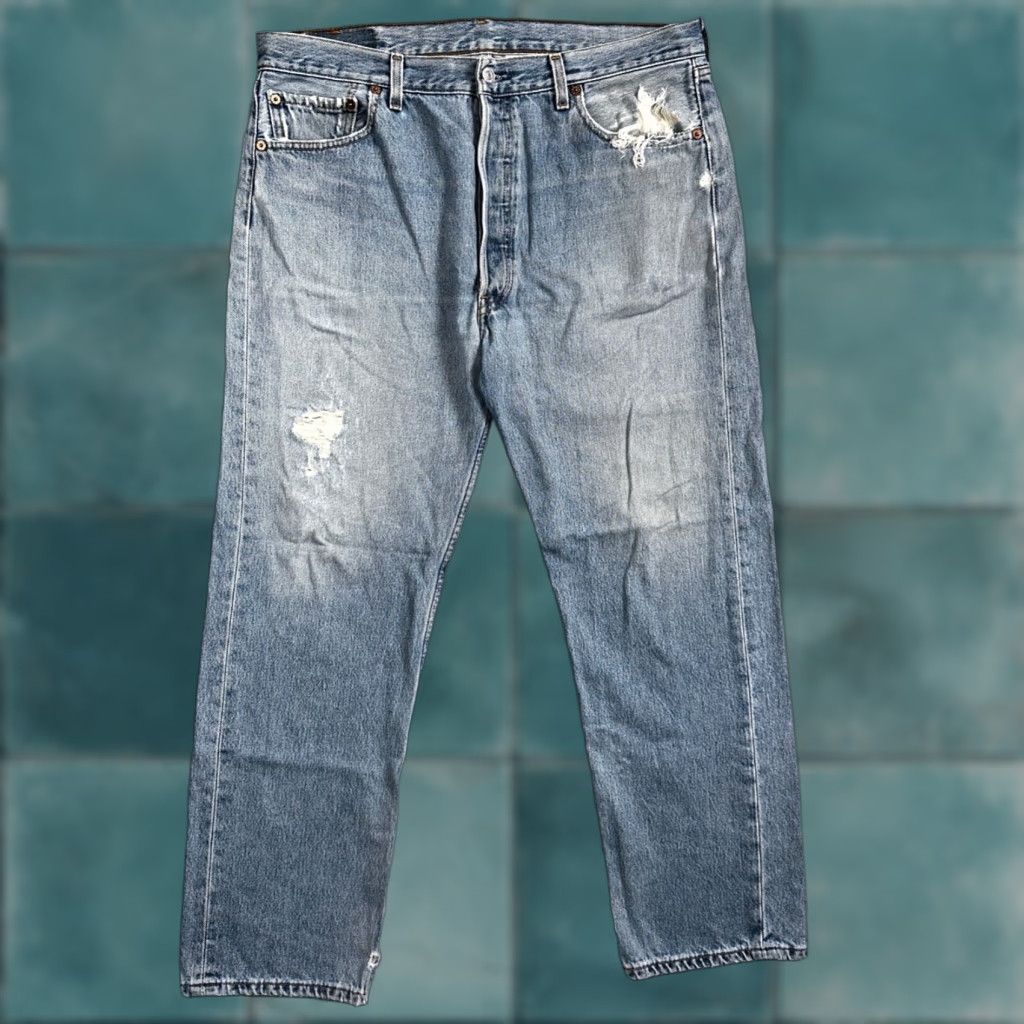 Levi's VINTAGE Levi's 501 Jeans 90s Straight Light Wash 36x29 Mens Blue Denim Cotton Regular 36 501 Series Size US 36 / EU 52 - 1 Thumbnail