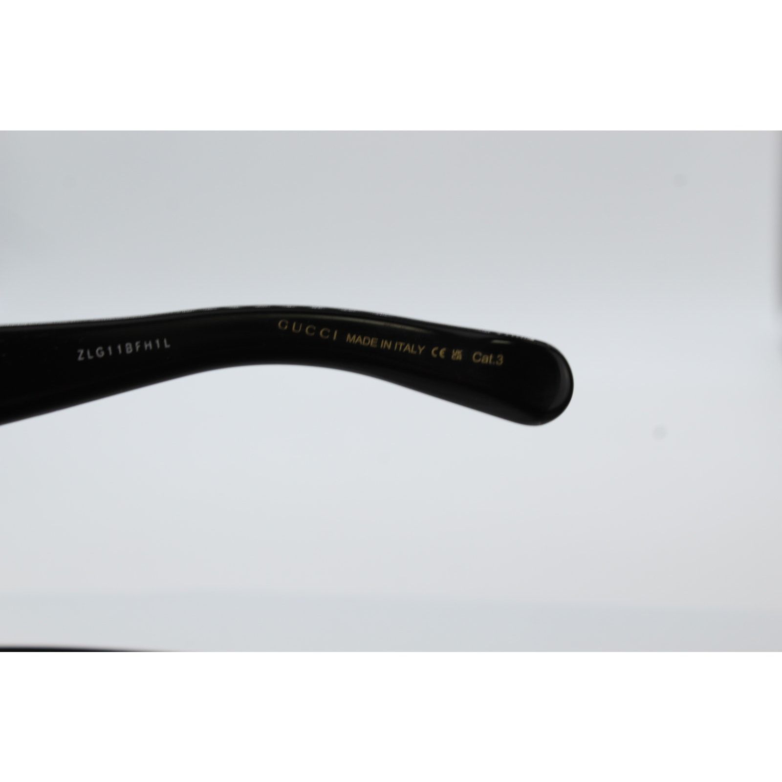 Gucci Gucci GG1403S 001 Black Acetate Rectangular Sunglasses Italy Size ONE SIZE - 7 Thumbnail