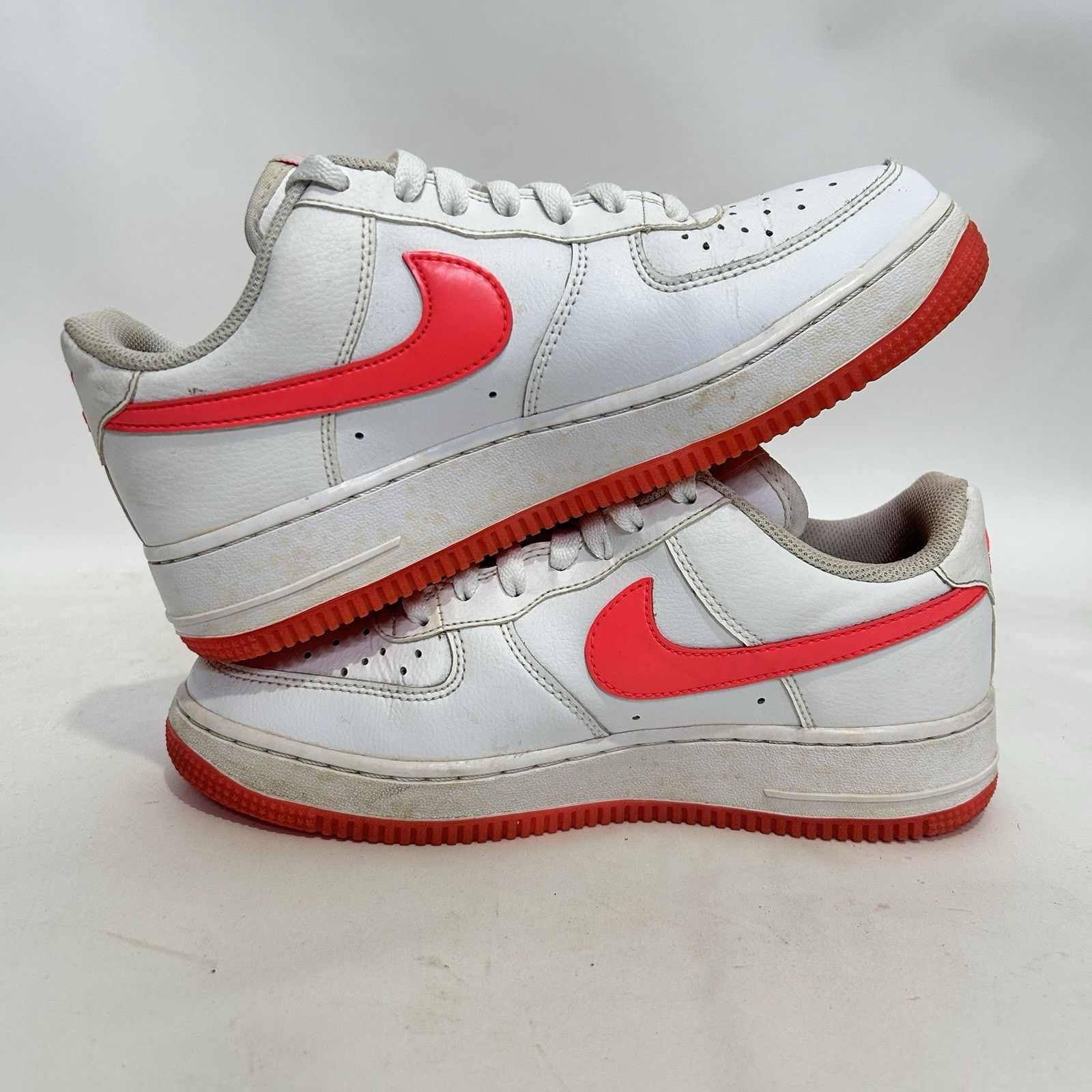 Nike Nike Air Force 1 Low GS Glow “Hyper Punch” Size US 7.5 / IT 37.5 - 3 Thumbnail