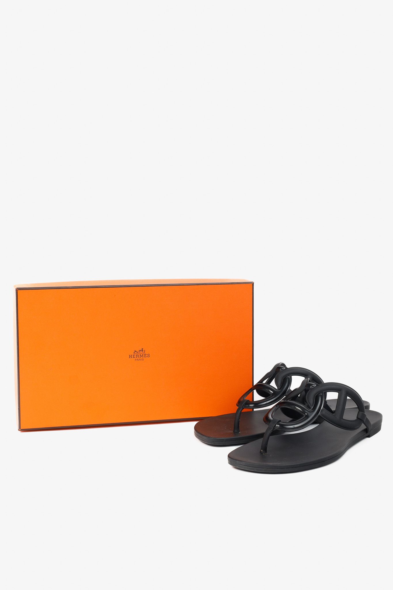 Hermes Hermes Egerie Noir Rubber Chaine d'Ancre Thong Sandals Size US 8.5 / IT 38.5 - 11 Thumbnail