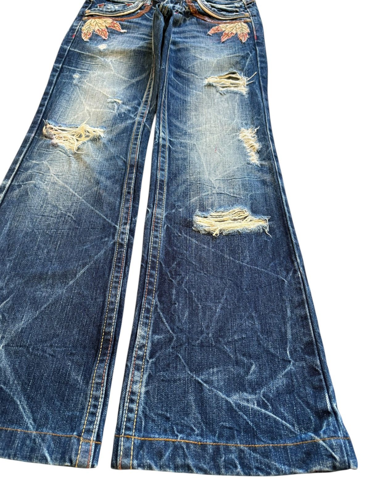 Japanese Brand Vintage Red Pepper Double Wings Embellished Flare Jeans Size US 28 / EU 44 - 7 Thumbnail