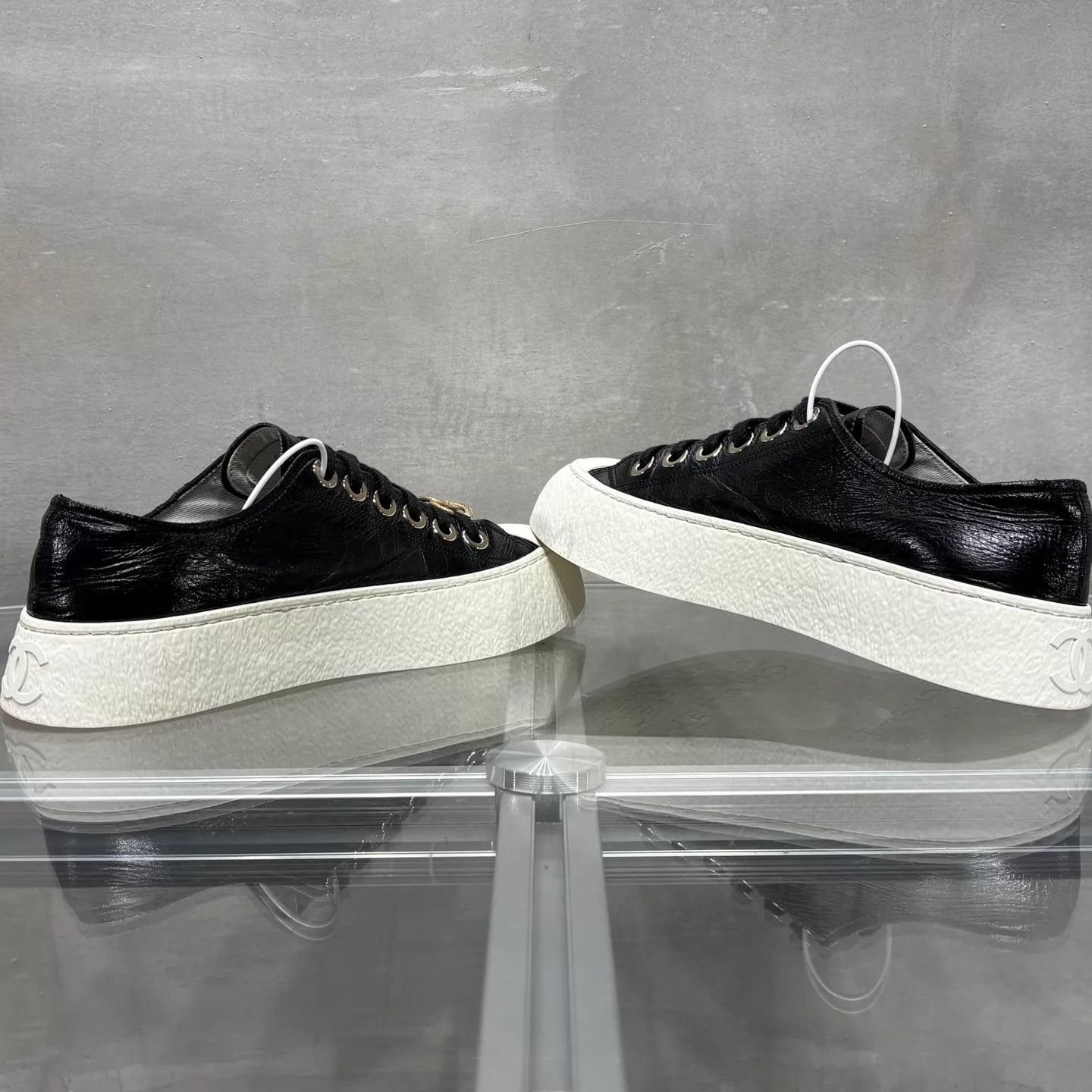 Chanel Chanel 25s Platform Mule Size 36.5 YH25263 Size US 6 / IT 36 - 5 Thumbnail
