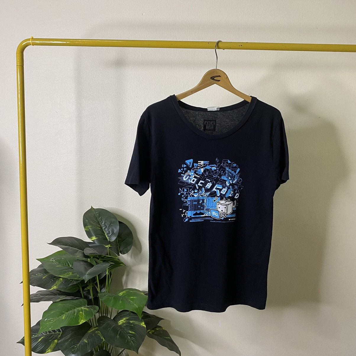 Anime × Japanese Brand × Vintage Nico Vocaloid Japanese Singing Software Promo Tee Size US S / EU 44-46 / 1 - 1 Thumbnail