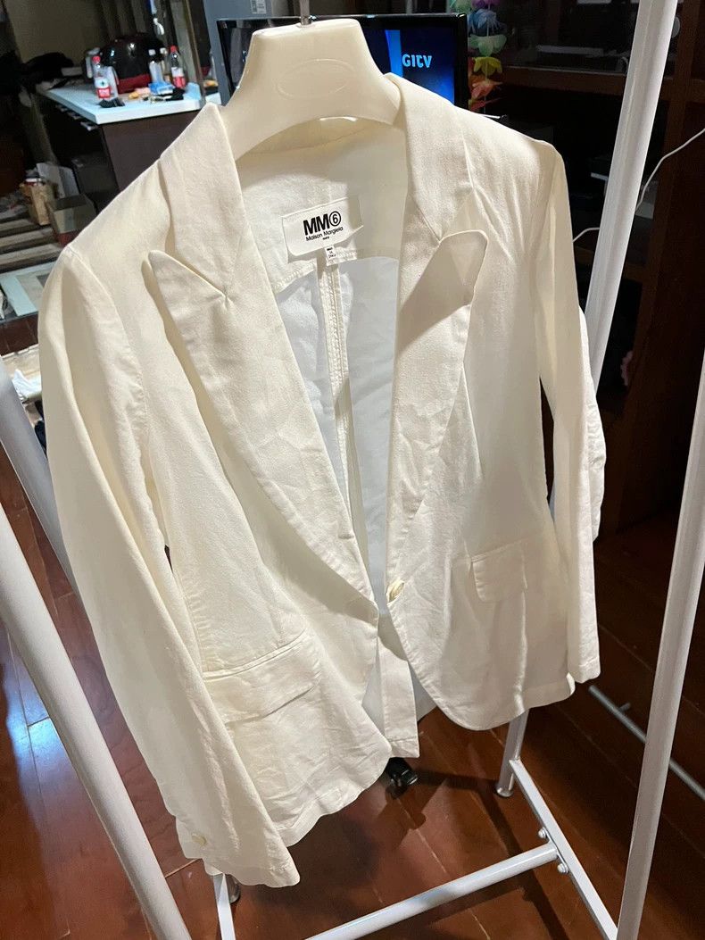 Maison Margiela Maison Margiela White suit 2502-Nextarrow Size XS / US 0-2 / IT 36-38 - 1 Thumbnail