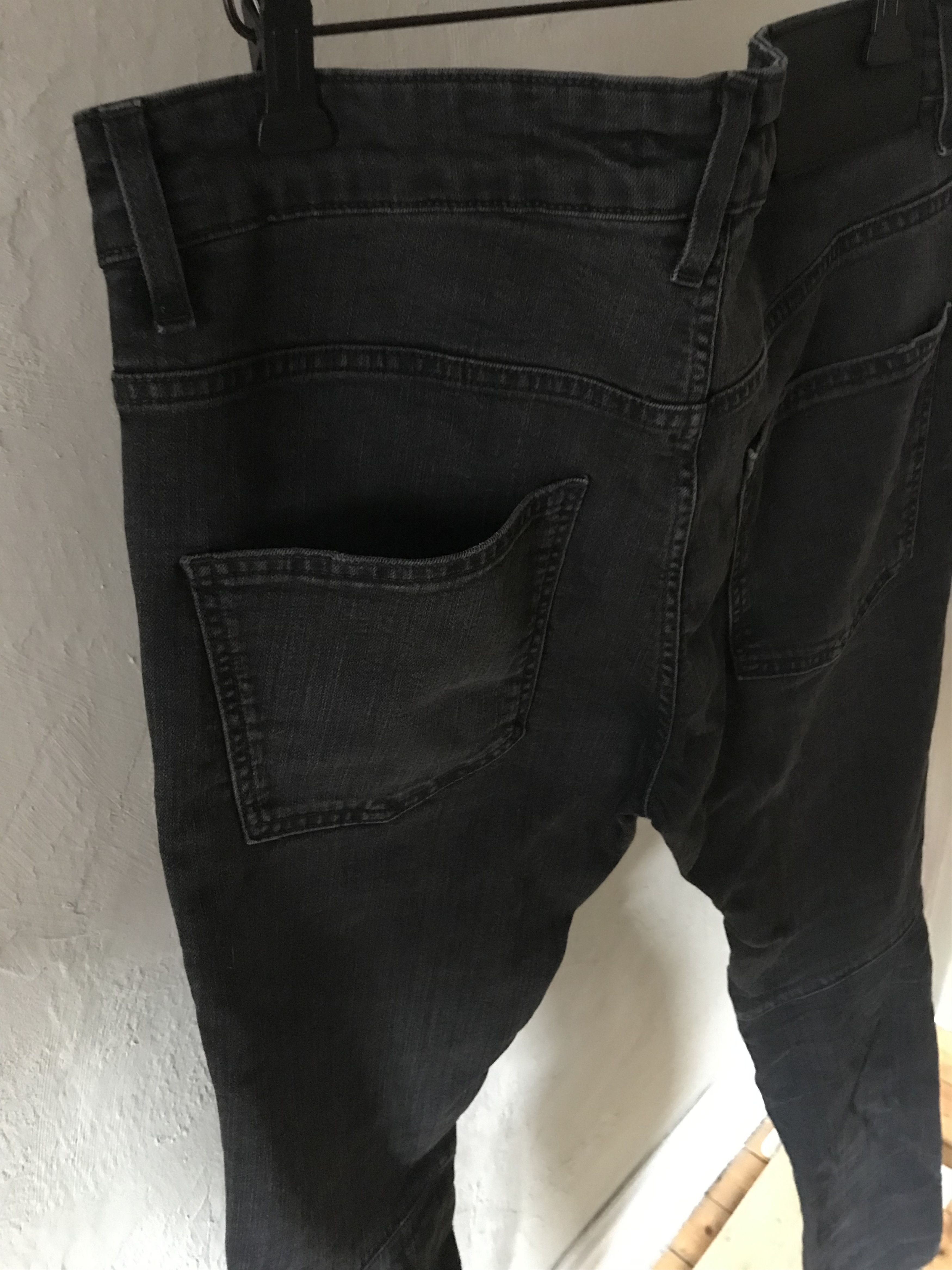 Pierre Balmain Pierre Balmain black distressed biker jeans, 32 Size US 32 / EU 48 - 9 Thumbnail