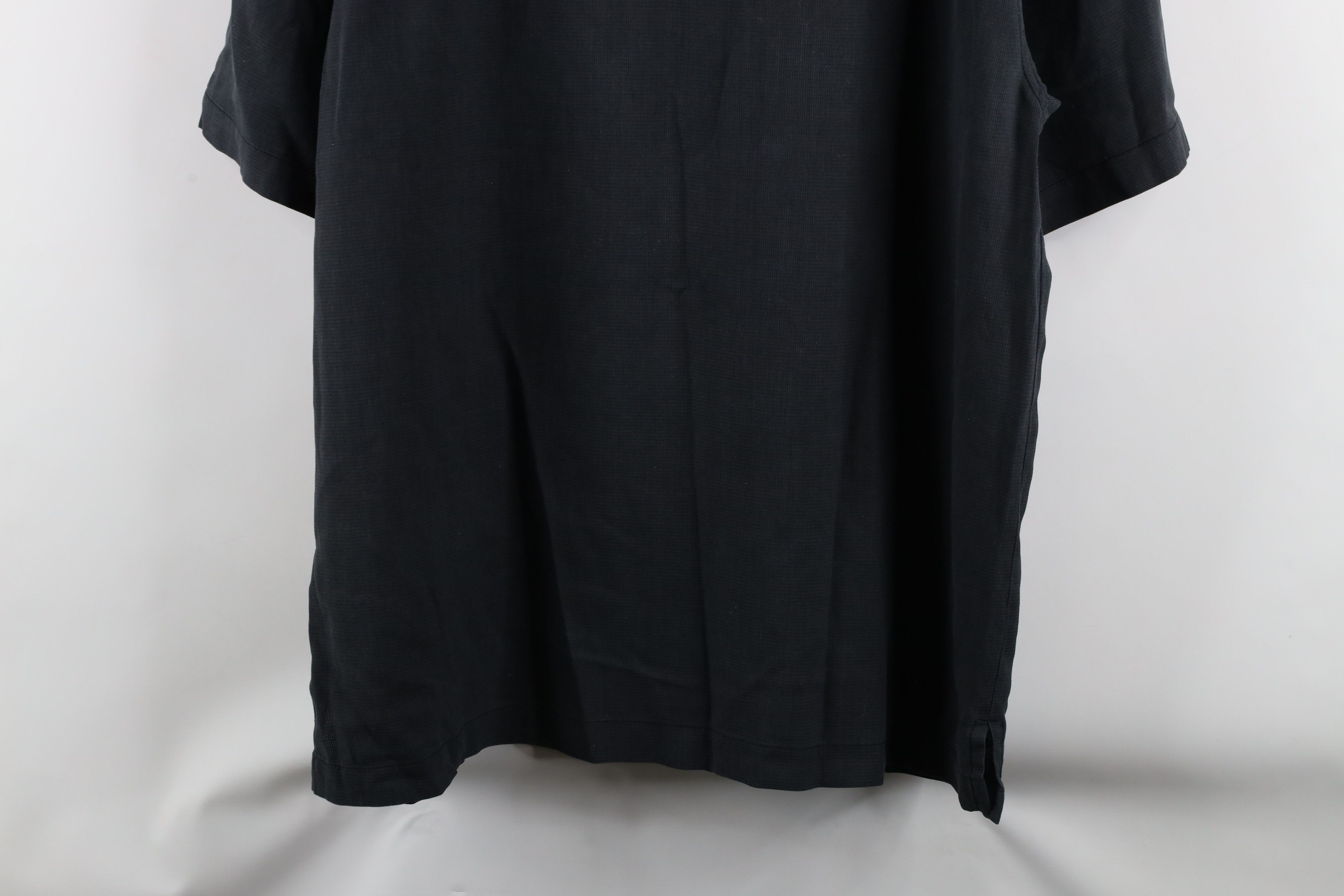 Tommy Bahama × Vintage Vintage Tommy Bahama Silk Blend Looped Collar Button Shirt Size US L / EU 52-54 / 3 - 17 Thumbnail