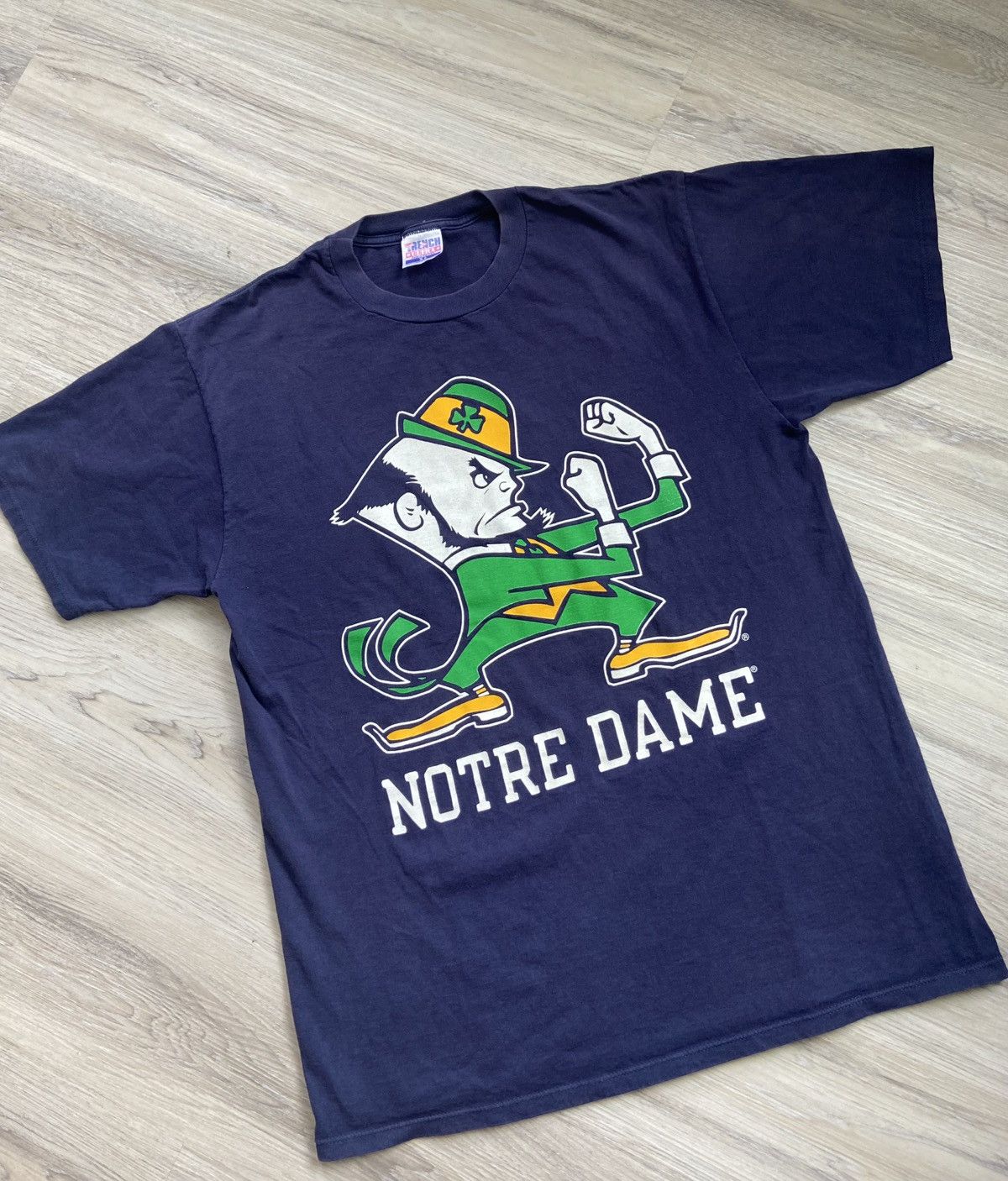 NCAA Vintage 90’s Notre Dame Trench Ultra T-Shirt Size US XL / EU 56 / 4 - 1 Thumbnail