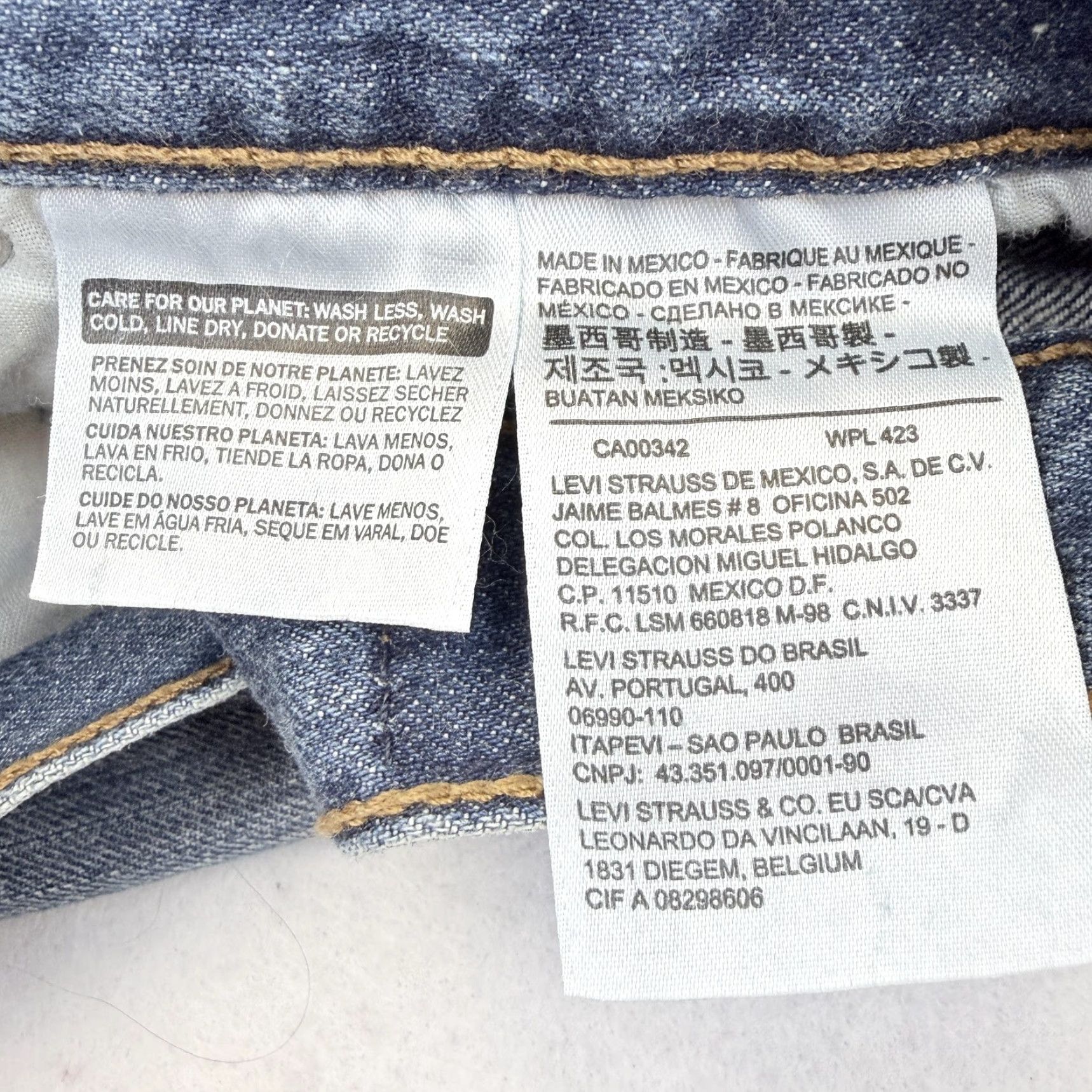 Levi's Levi's Shorts Womens 31 Blue Denim Cut-Off Distressed Frayed Hem Casual Size 24" / US 00 / IT 34 - 3 Thumbnail