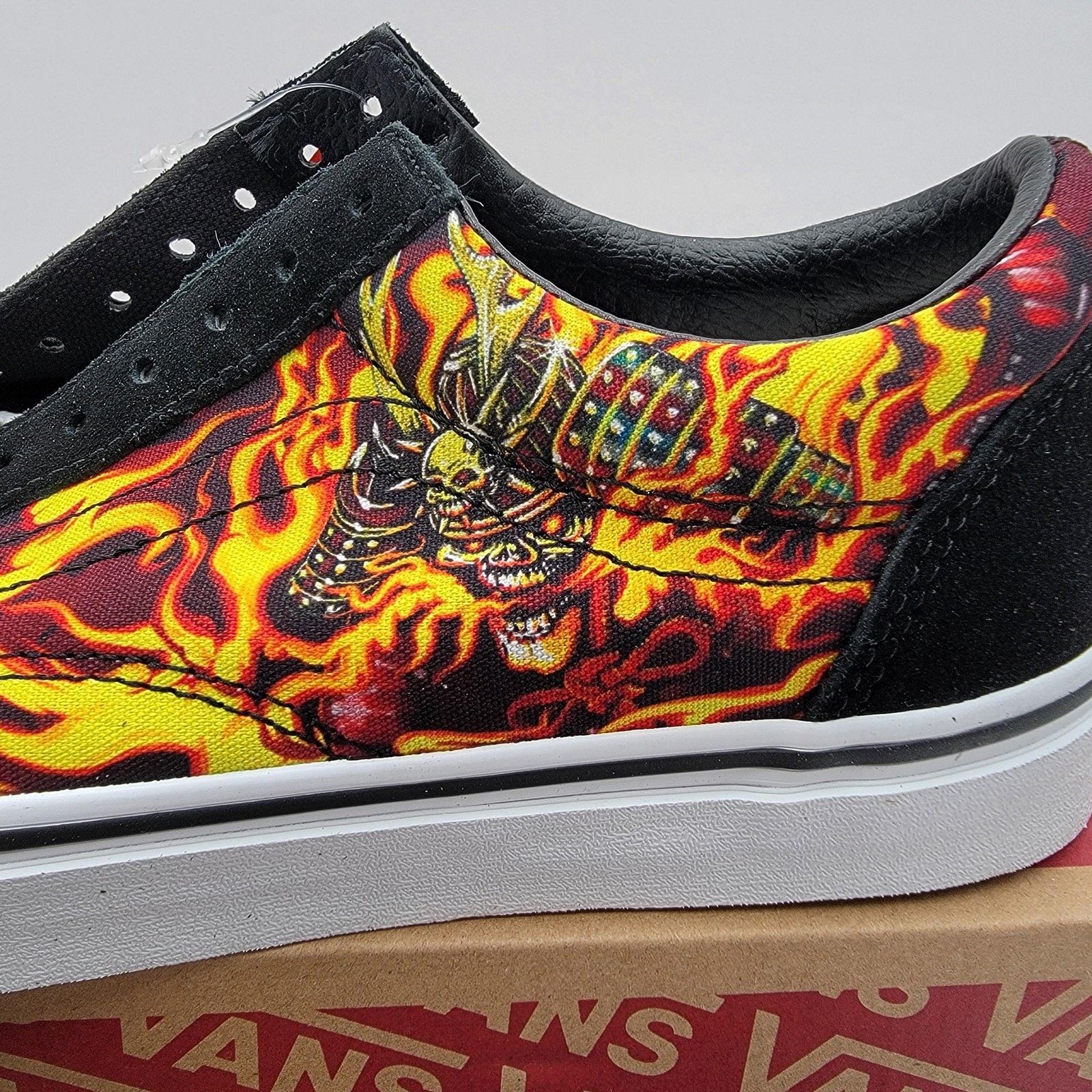 Vans Vans Old Skool Mens Sz 9.5 Black Samurai Rising Flames Skate Size US 9.5 / EU 42-43 - 10 Thumbnail