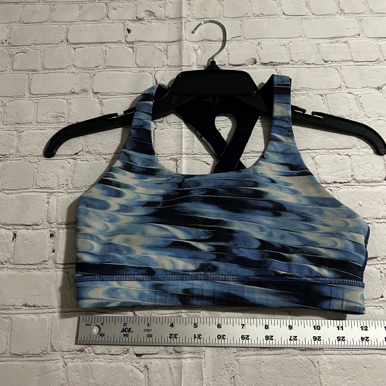 Lululemon lululemon sports bra size 6 Size M / US 6-8 / IT 42-44 - 5 Thumbnail