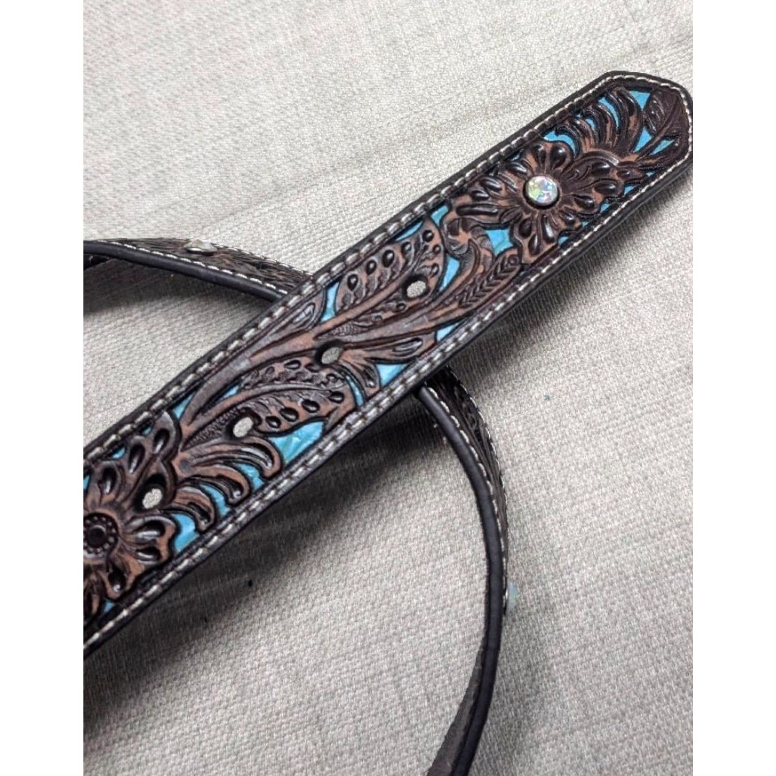 Ariat VINTAGE Ariat belt TOOLED leather WESTERN floral STUDDED buckle 30 brown belt Adult Men XS? Size 30 - 5 Thumbnail