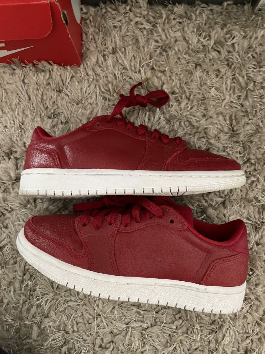 Jordan Brand Jordan 1 Low Premium Size US 5.5 / IT 35.5 - 2 Thumbnail