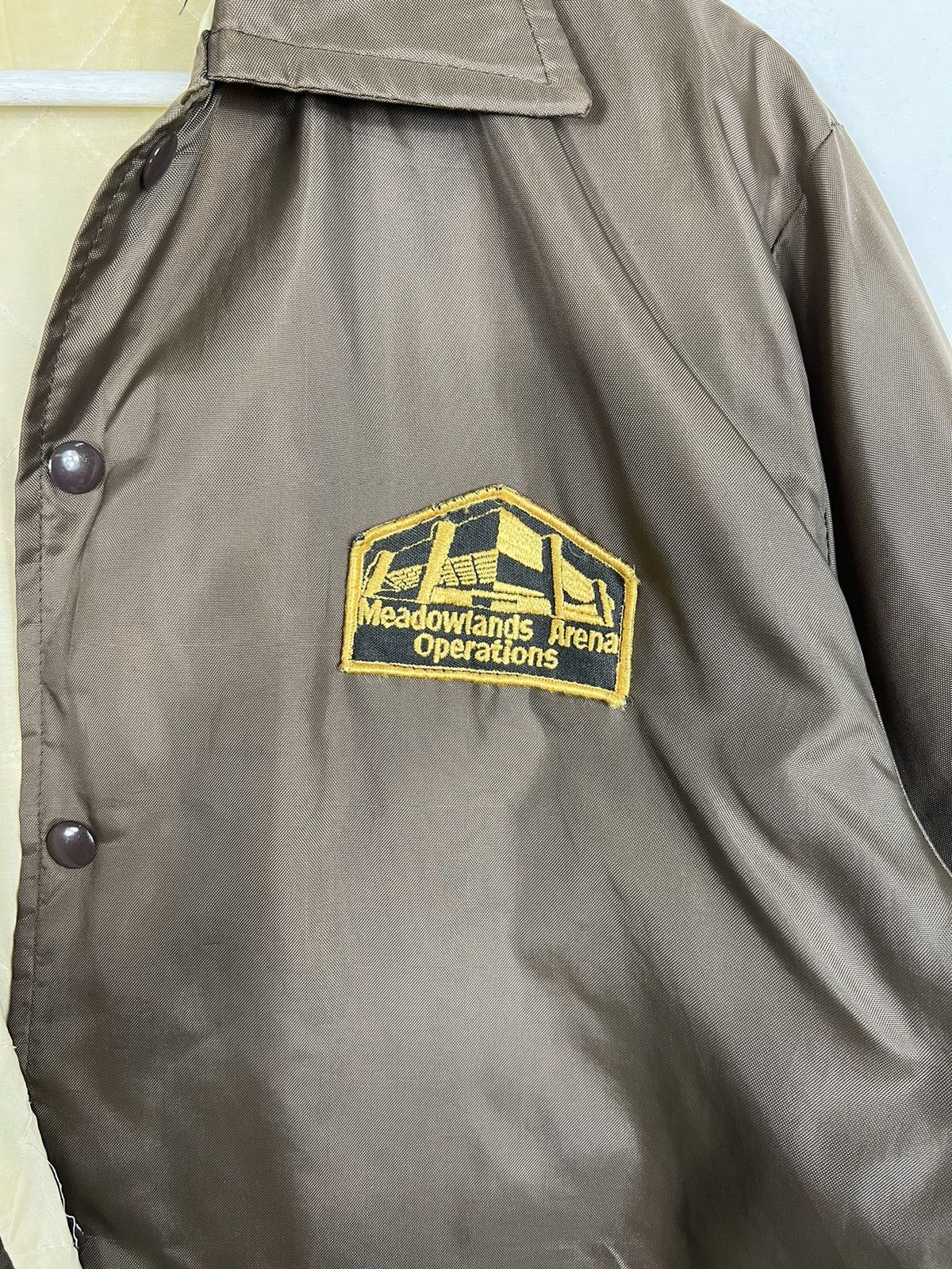 Vintage 🔥 VINTAGE LEADER SPORTWEAR MEADOWLANDS ARENA OPERATIONS Size US M / EU 48-50 / 2 - 13 Thumbnail