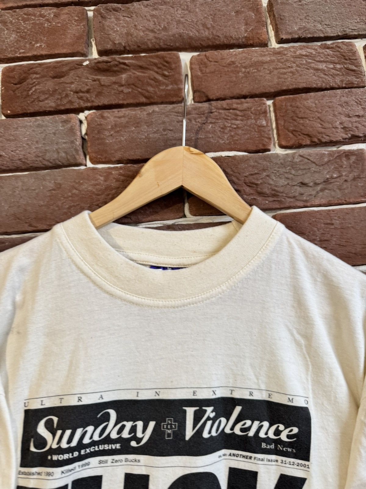 Seditionaries 00s Vintage Sunday Violence Newspaper Tee Humor Art Y2K L Size US L / EU 52-54 / 3 - 6 Thumbnail