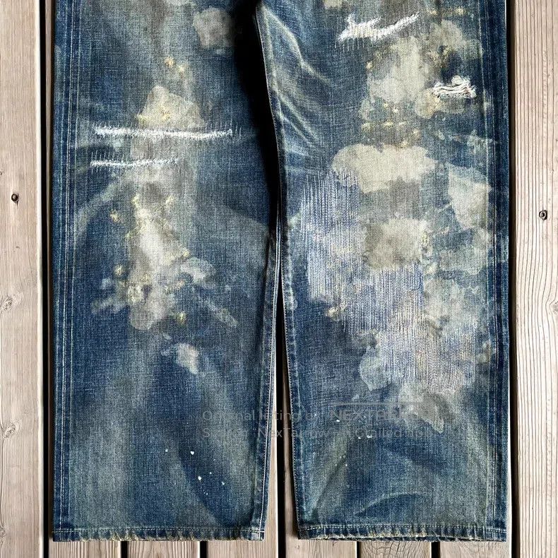 Neighborhood Neighborhood size L Distressed Blue Dirty Pants Size US 27 - 4 Thumbnail