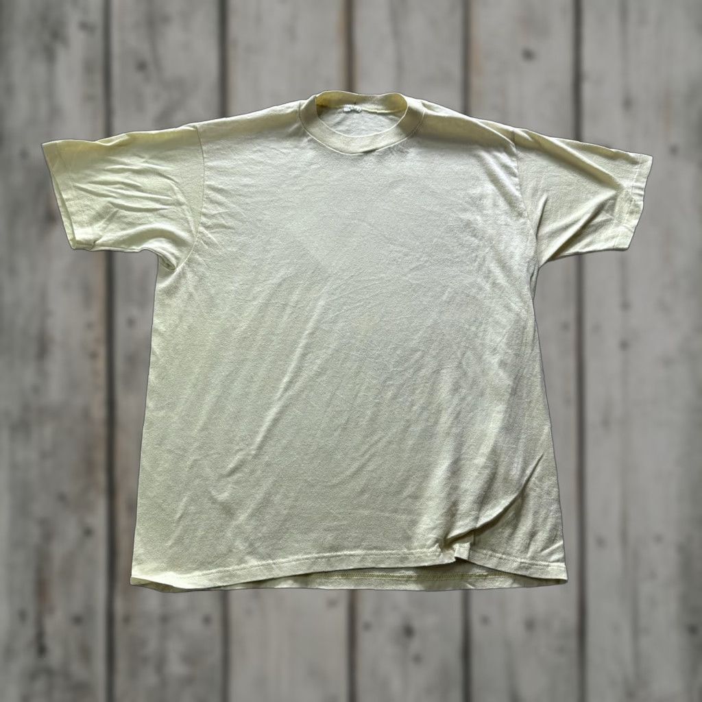 Vintage Shirt Mens XL Yellow Solid Crew Neck Tee Plain Casual Boxy Oversized Classic Size US XL / EU 56 / 4 - 1 Thumbnail