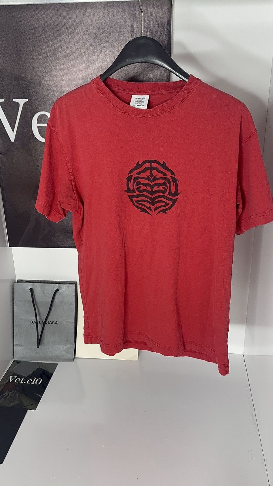 Vetements ✅Vetements Longevity Distressed red t shirt Size US M / EU 48-50 / 2 - 1 Thumbnail