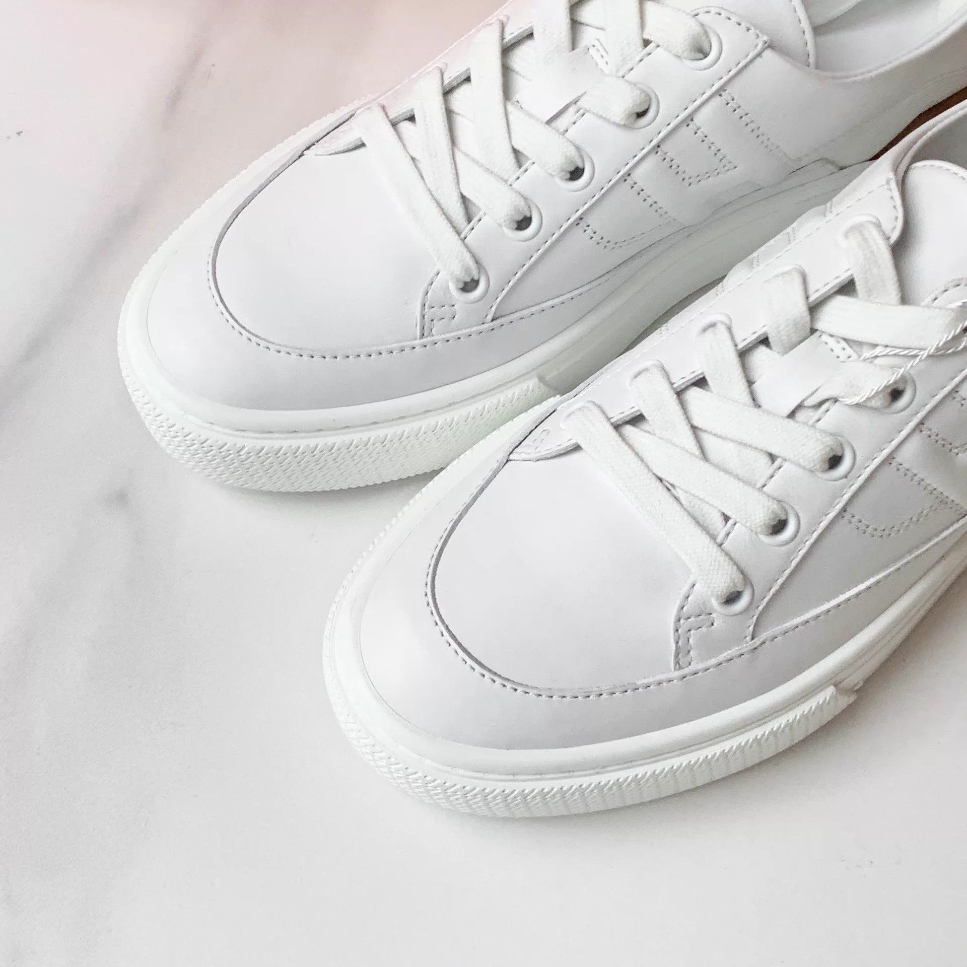 Hermes HERMES Classic Versatile Sneakers 37.5 EU Size US 7 / IT 37 - 4 Thumbnail