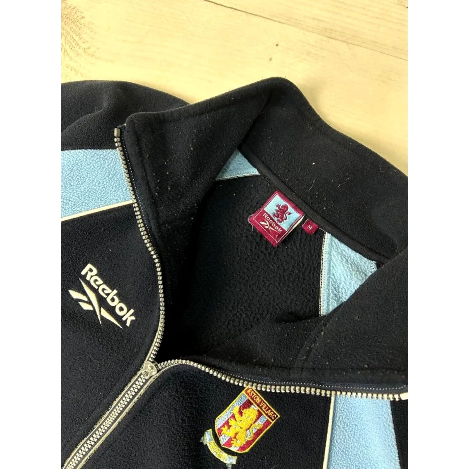 Reebok VINTAGE Reebok Aston Villa 1999 2000 Training Fleece Jacket Men M Blue Size US M / EU 48-50 / 2 - 3 Thumbnail