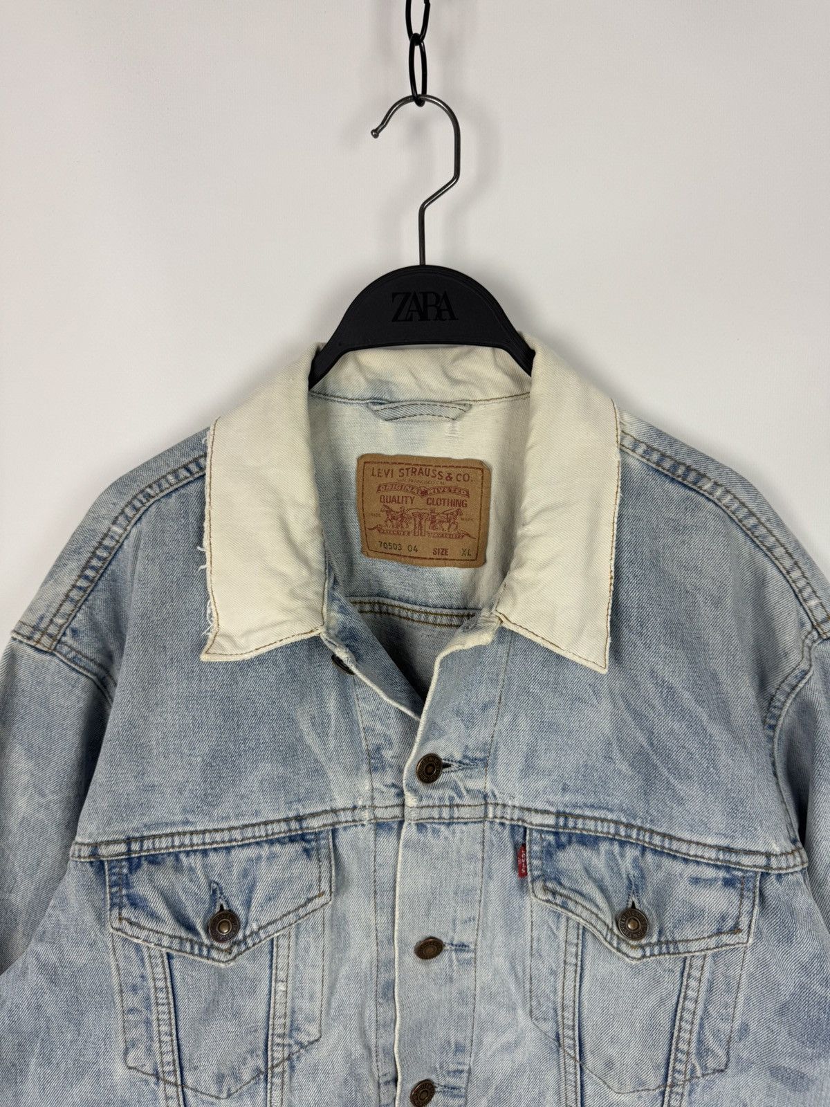 Levi's Vintage Distressed Levi’s Washed Denim Custom Made Jacket Size US XL / EU 56 / 4 - 5 Thumbnail