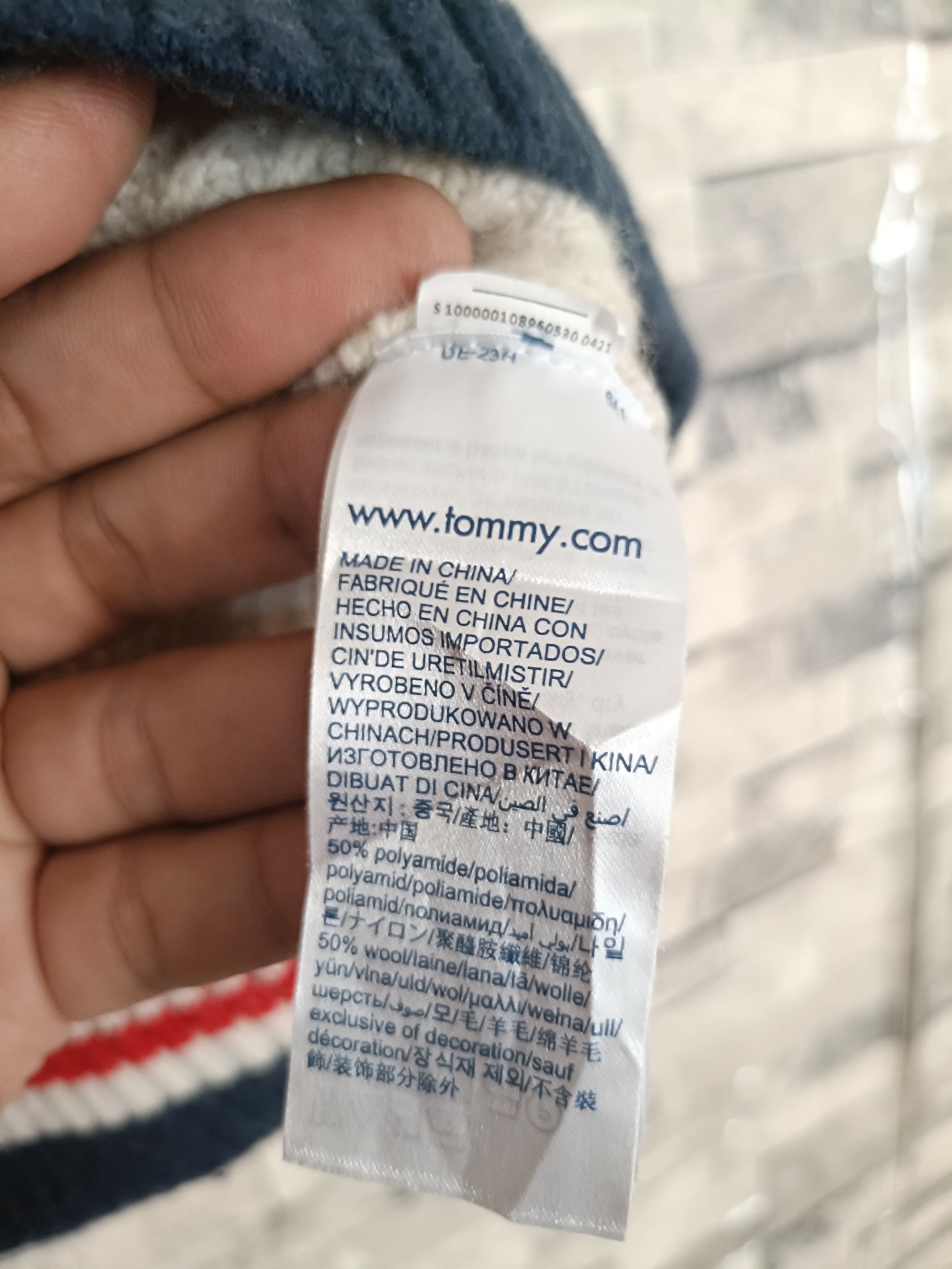 Tommy Jeans Tommy jeans by Tommy Hilfiger v-neck knit sweater oversized Size US M / EU 48-50 / 2 - 5 Thumbnail