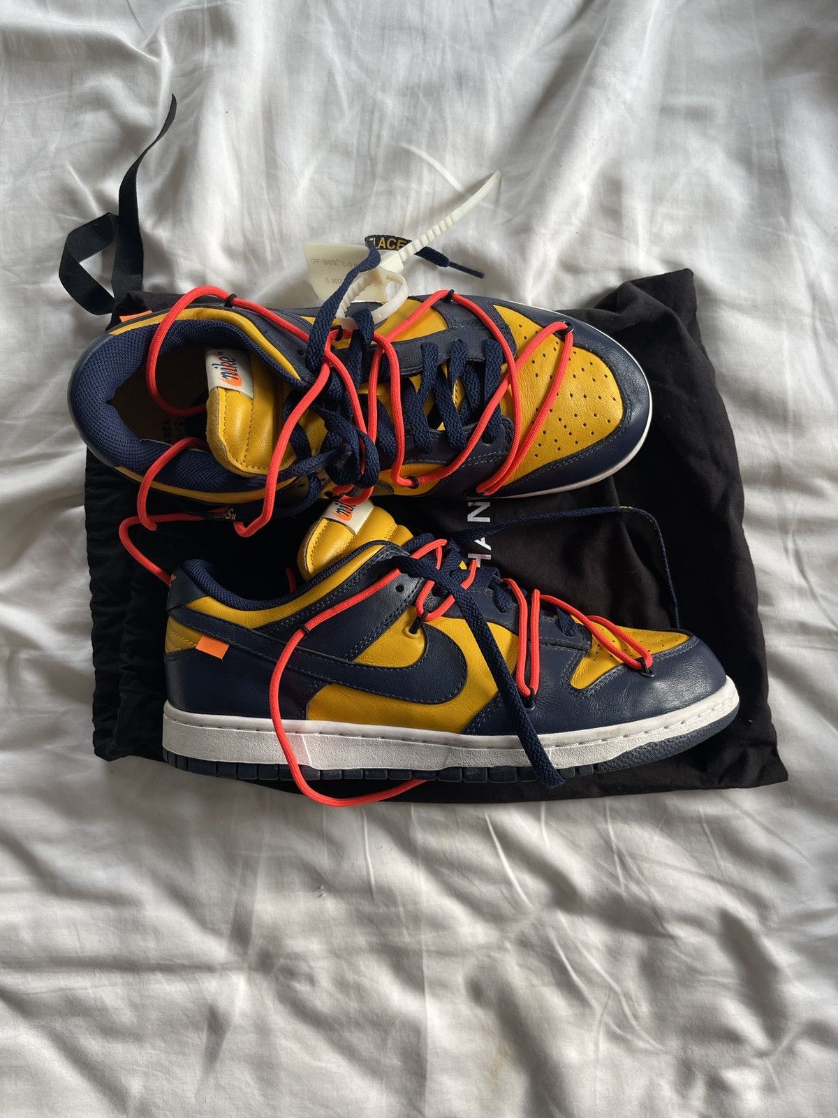 Nike × Off-White Off white Nike Dunk University Gold Size US 9.5 / EU 42-43 - 1 Thumbnail