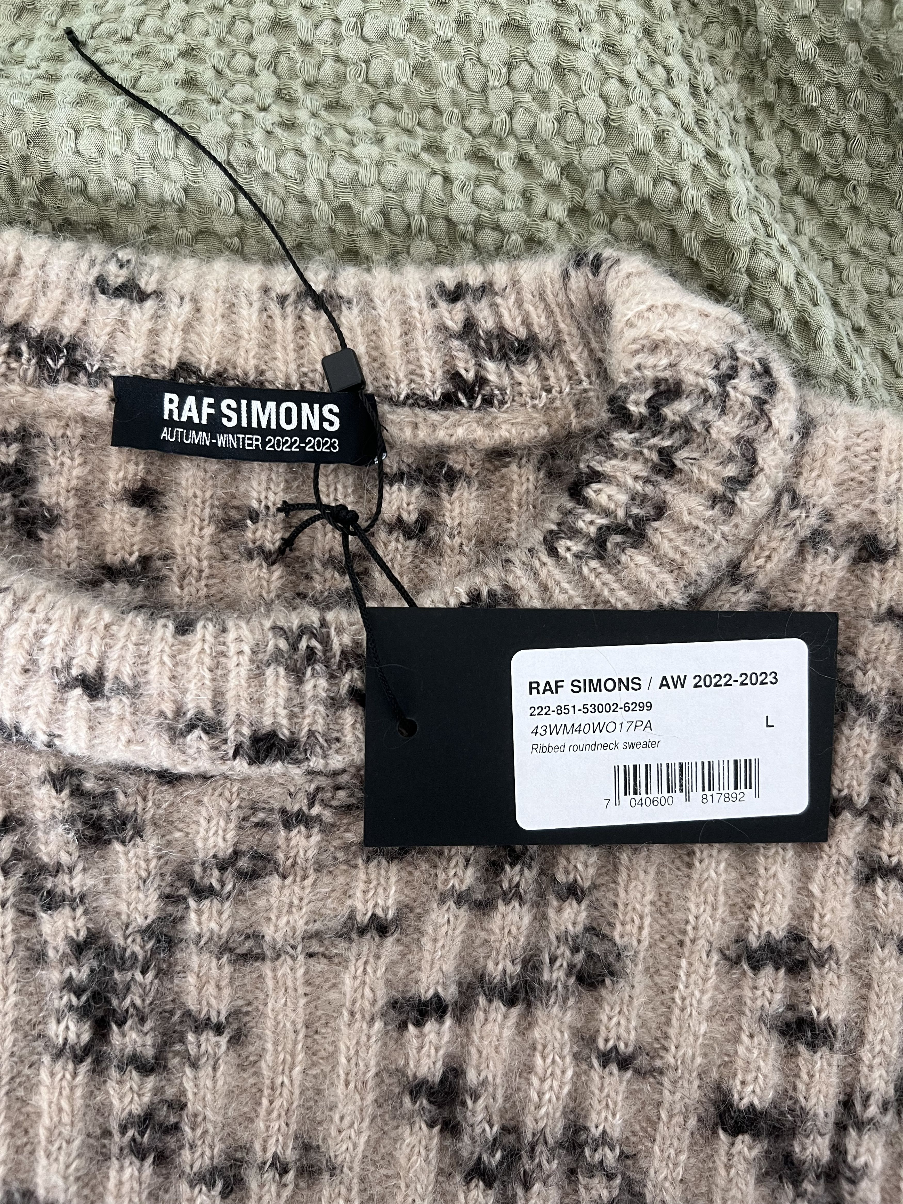 Raf Simons Raf Simons Mohair Ribbed Sweater in Beige Size US L / EU 52-54 / 3 - 8 Thumbnail