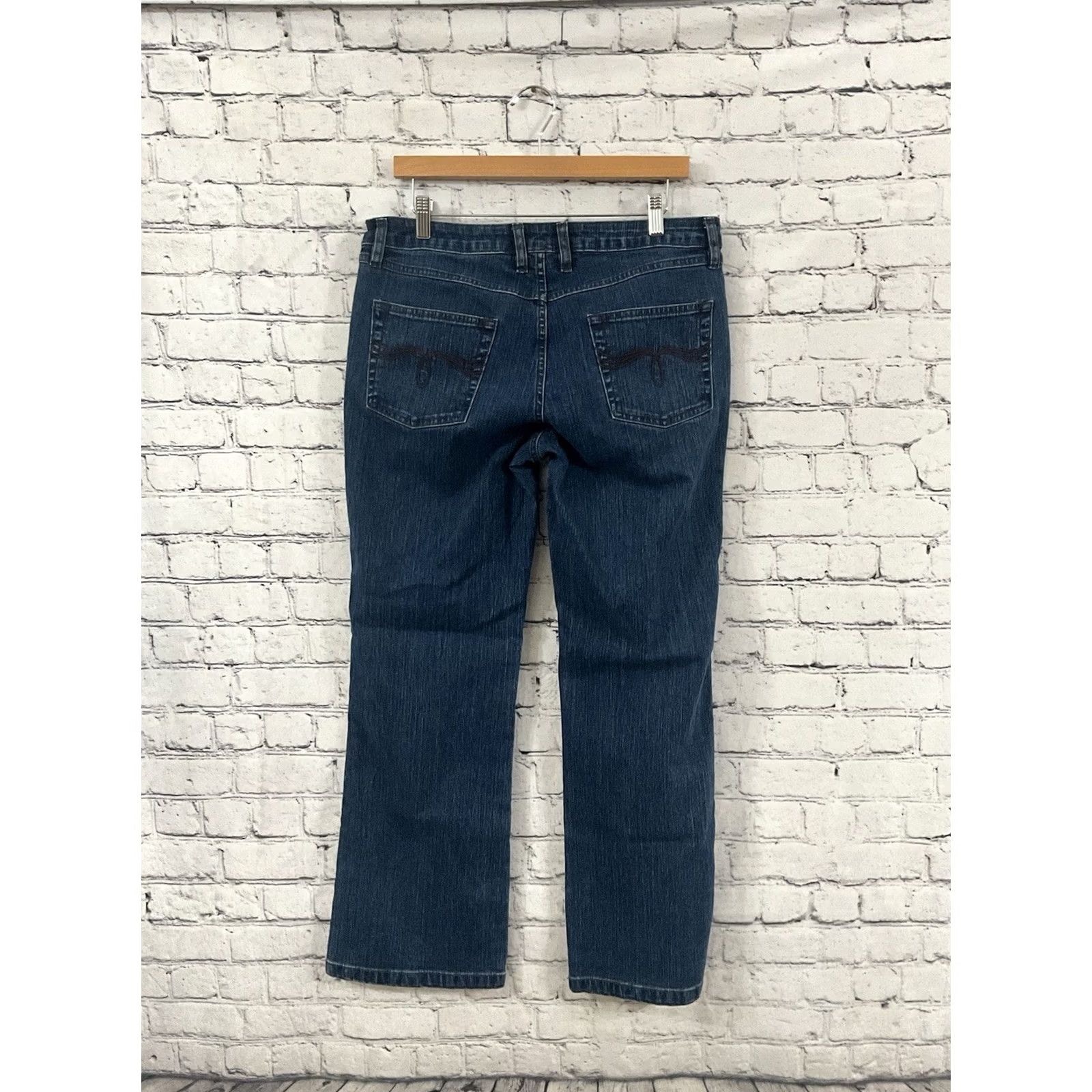 Denime Westport Jeans Womens Size 10 Blue Straight Jeans 5-Pocket Denim Studded Rhinestone Casual Shaping Stretch Regular Rise Mid Size 32" / US 10 / IT 46 - 3 Thumbnail