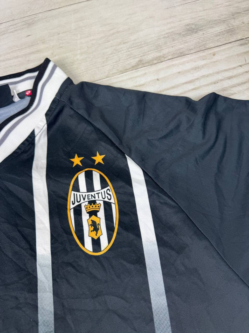 Lotto Sport Vintage Lotto Juventus 2000 2001 Training Shirt Jersey Size US L / EU 52-54 / 3 - 4 Thumbnail