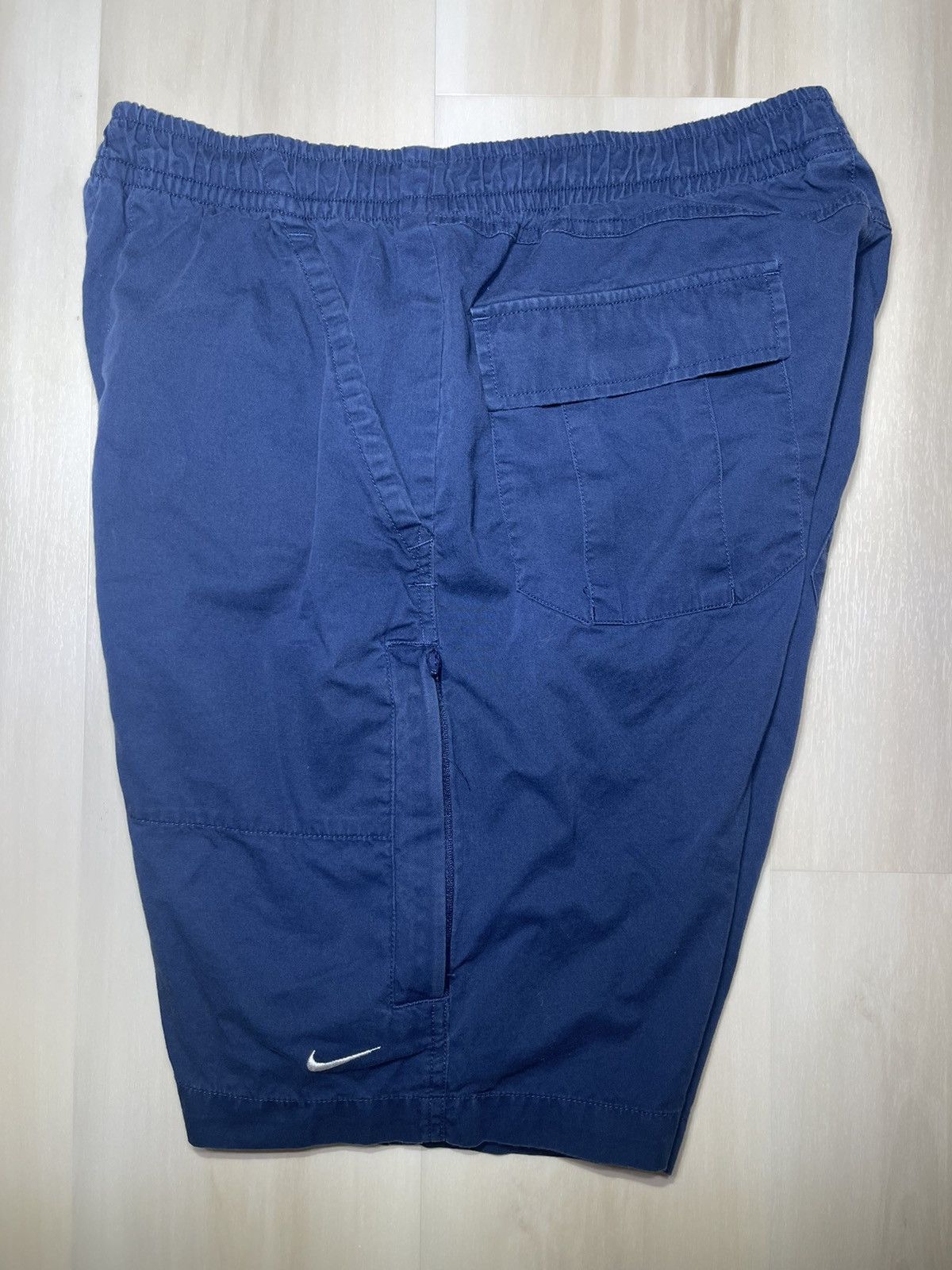 Nike VTG Nike Shorts Men’s Grey Tag Sz M Navy Zip Pocket Size US 28 / EU 44 - 1 Thumbnail