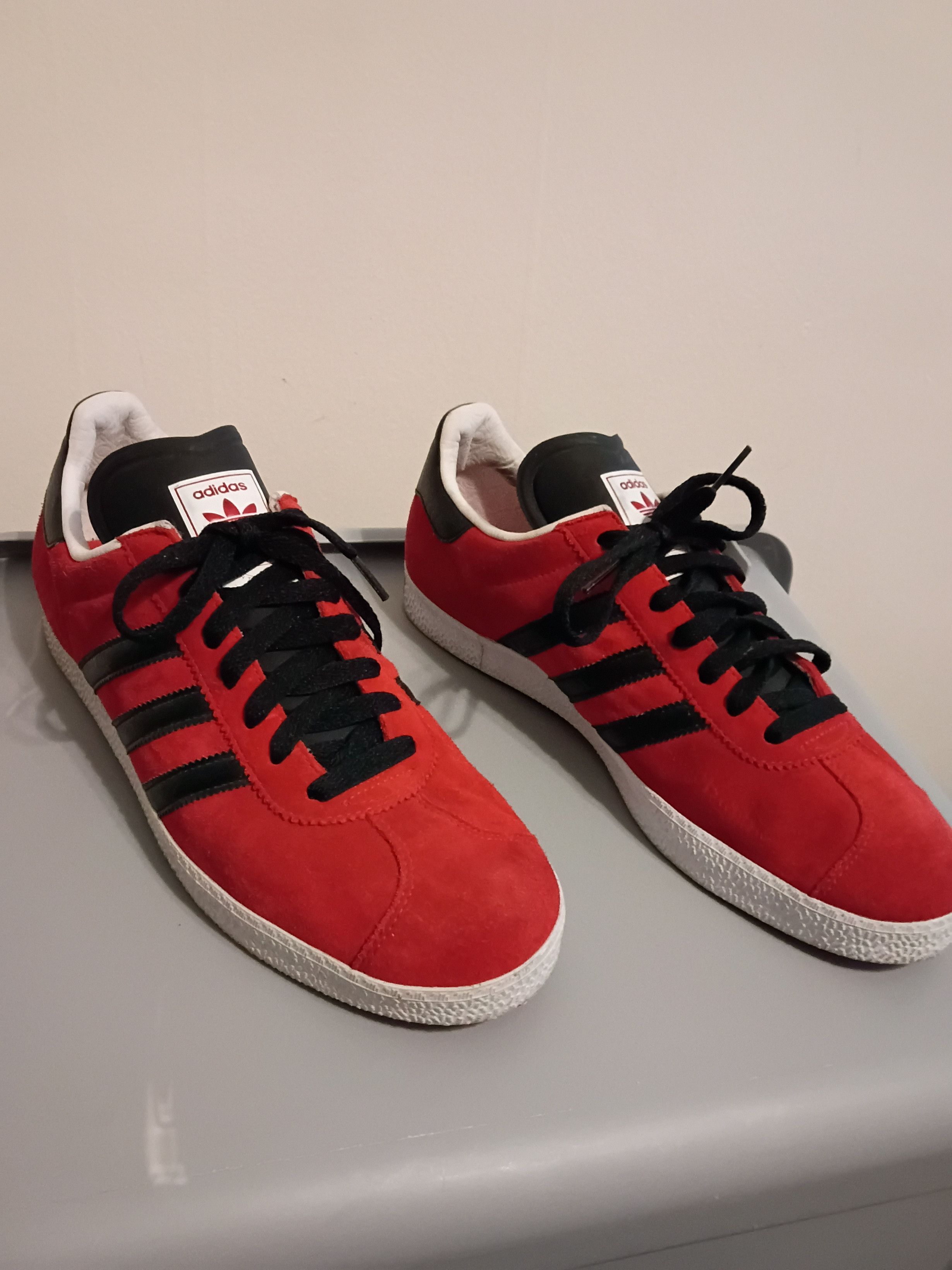 Adidas Vintage Red and black Adidas Gazelles Size US 10 / EU 43 - 2 Thumbnail
