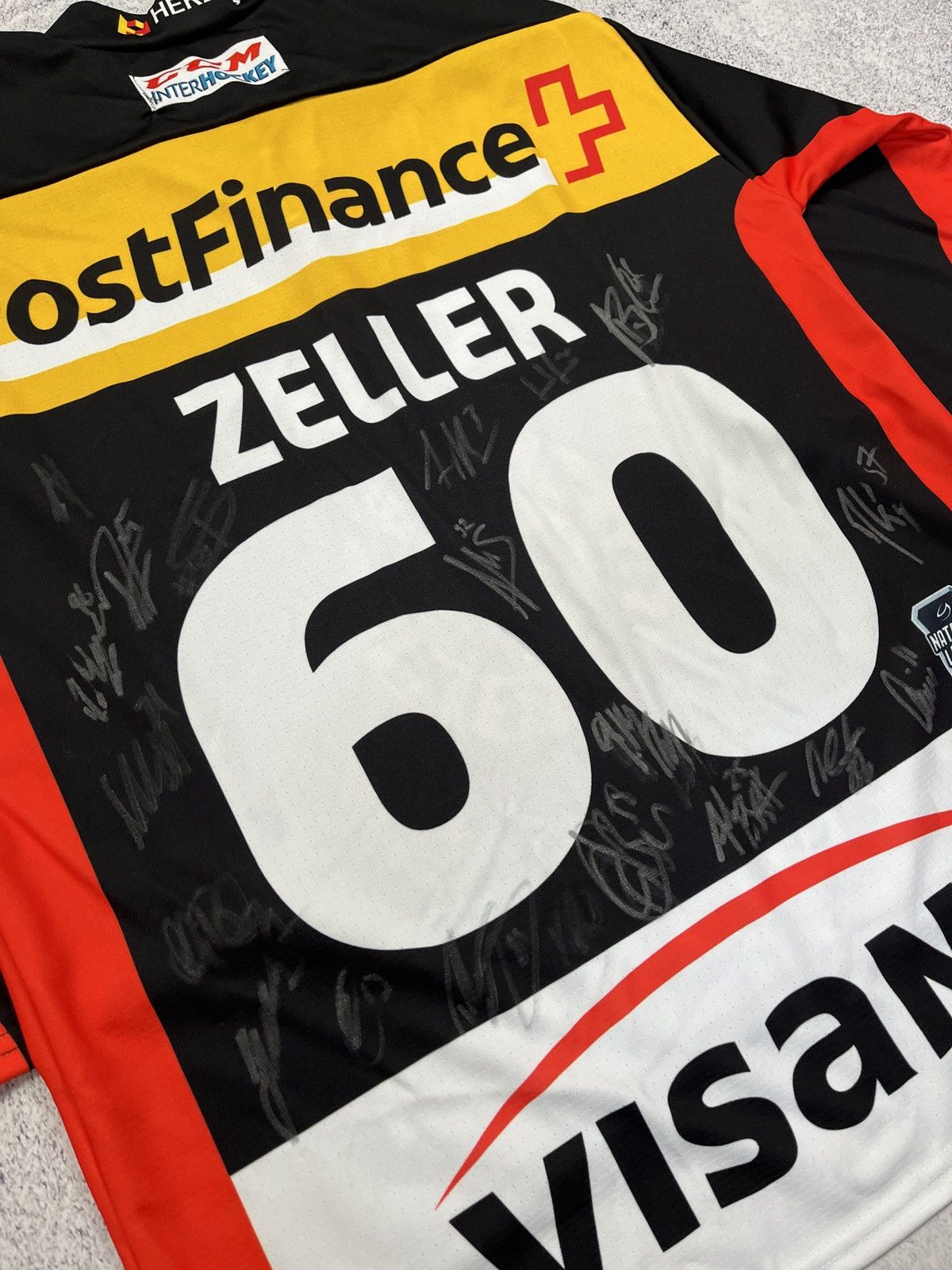 NHL SC Bern Ice Hockey Jersey #60 Zeller NHL Team Signed Rare Size US L / EU 52-54 / 3 - 8 Thumbnail