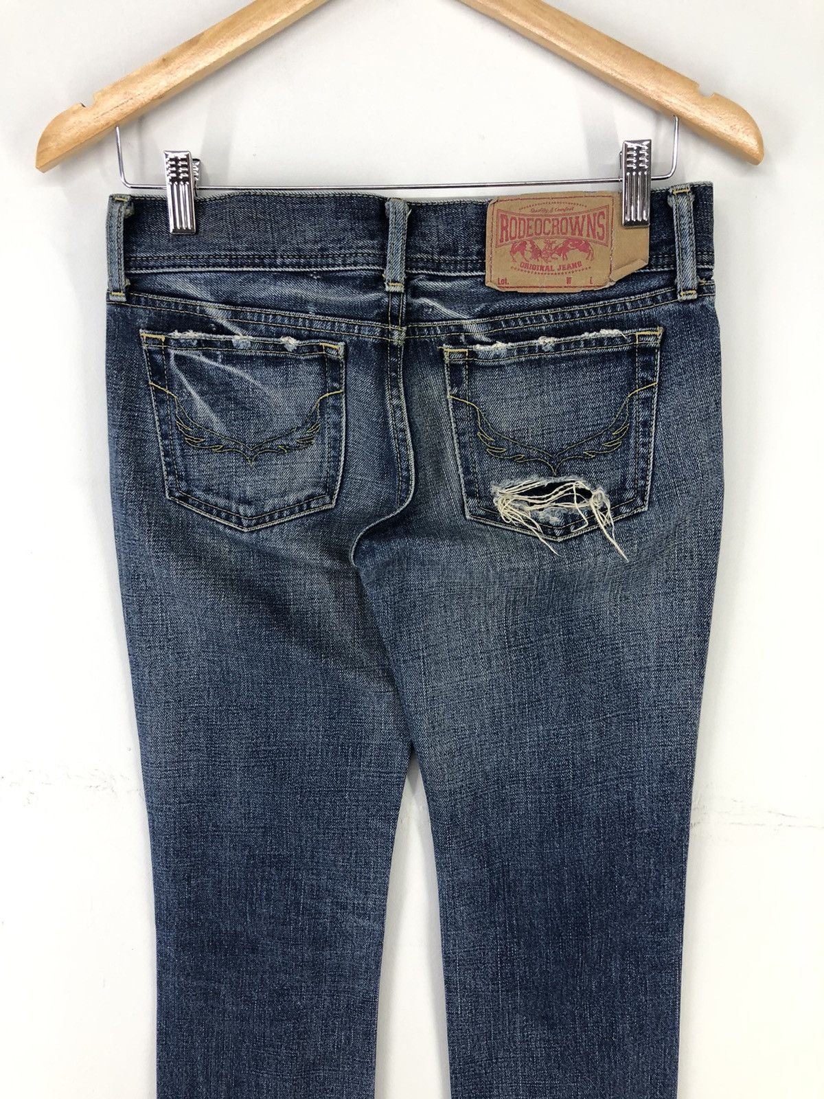 Japanese Brand Rodeo Crowns Low Rise Distressed Faded Blue Jeans Size 28" / US 6 / IT 42 - 14 Thumbnail