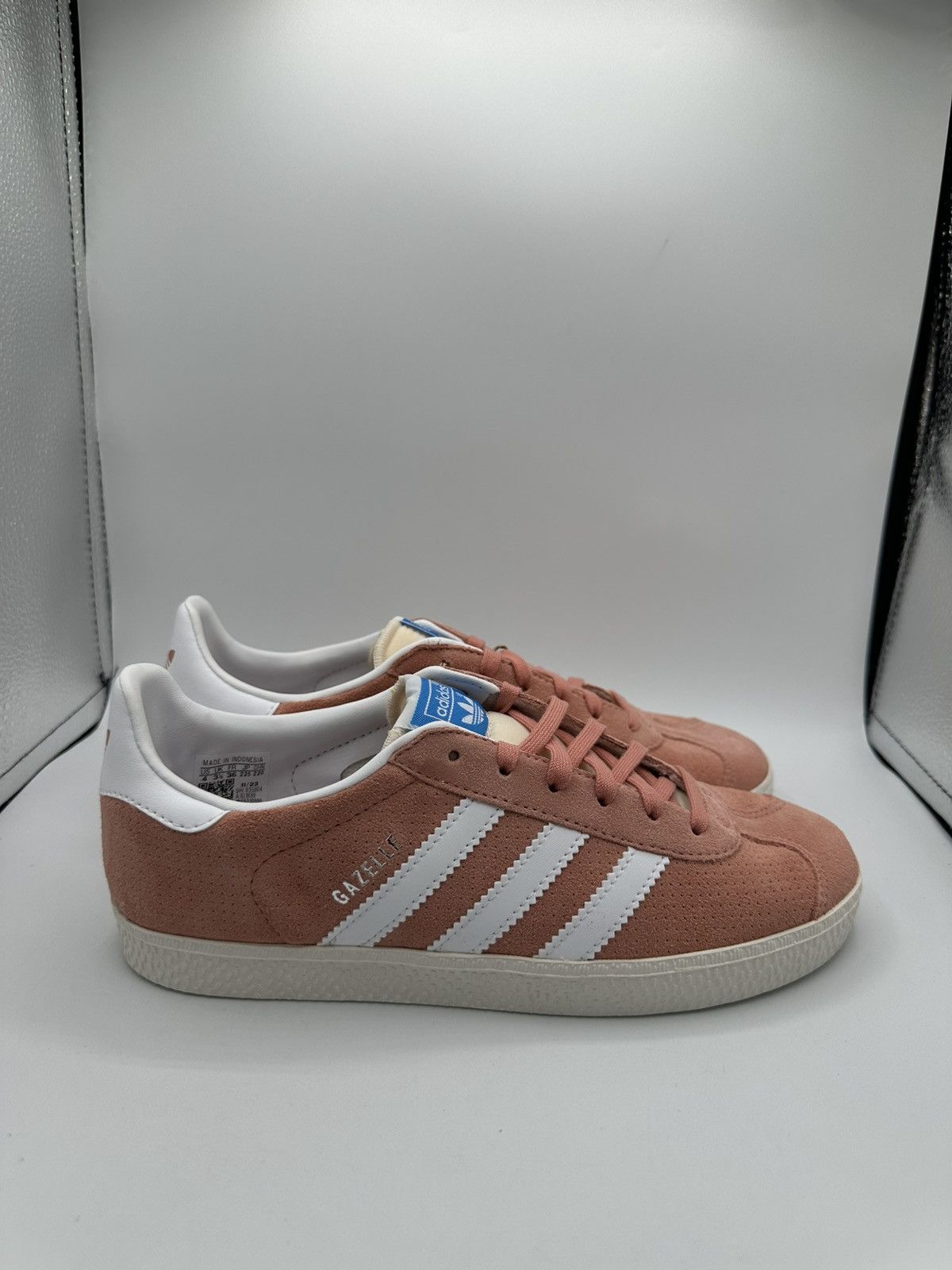 Adidas Adidas Gazelle J “Wonder Clay Cloud White” 5y Size US 6.5 / IT 36.5 - 3 Thumbnail