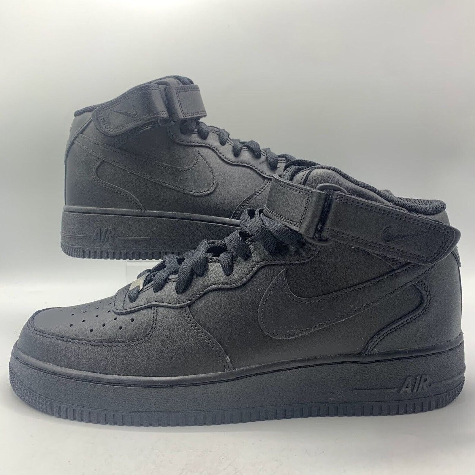 Nike NEW Nike Air Force 1 '07 Mid Triple Black Men's CW2289-001 Size US 10.5 / EU 43-44 - 5 Thumbnail