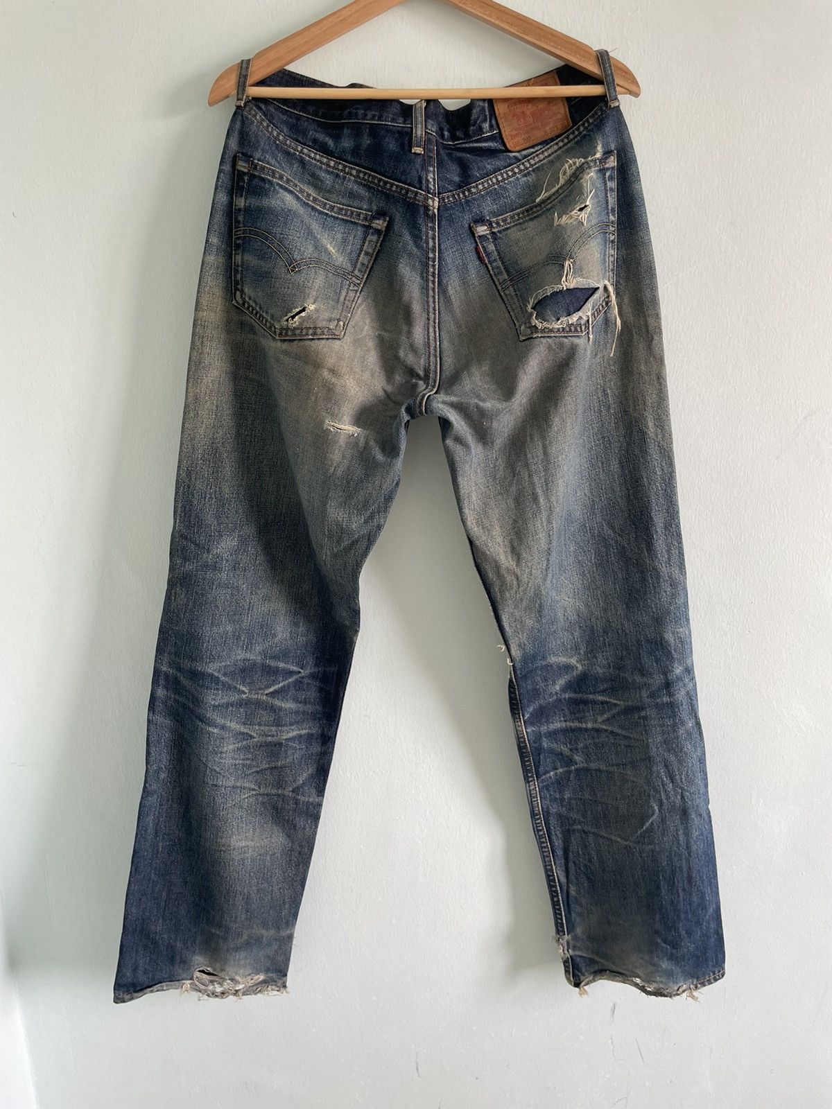 Levi's × Vintage VINTAGE 90s LEVIS THRASHED & DISTRESSED JEANS Size US 31 - 5 Thumbnail