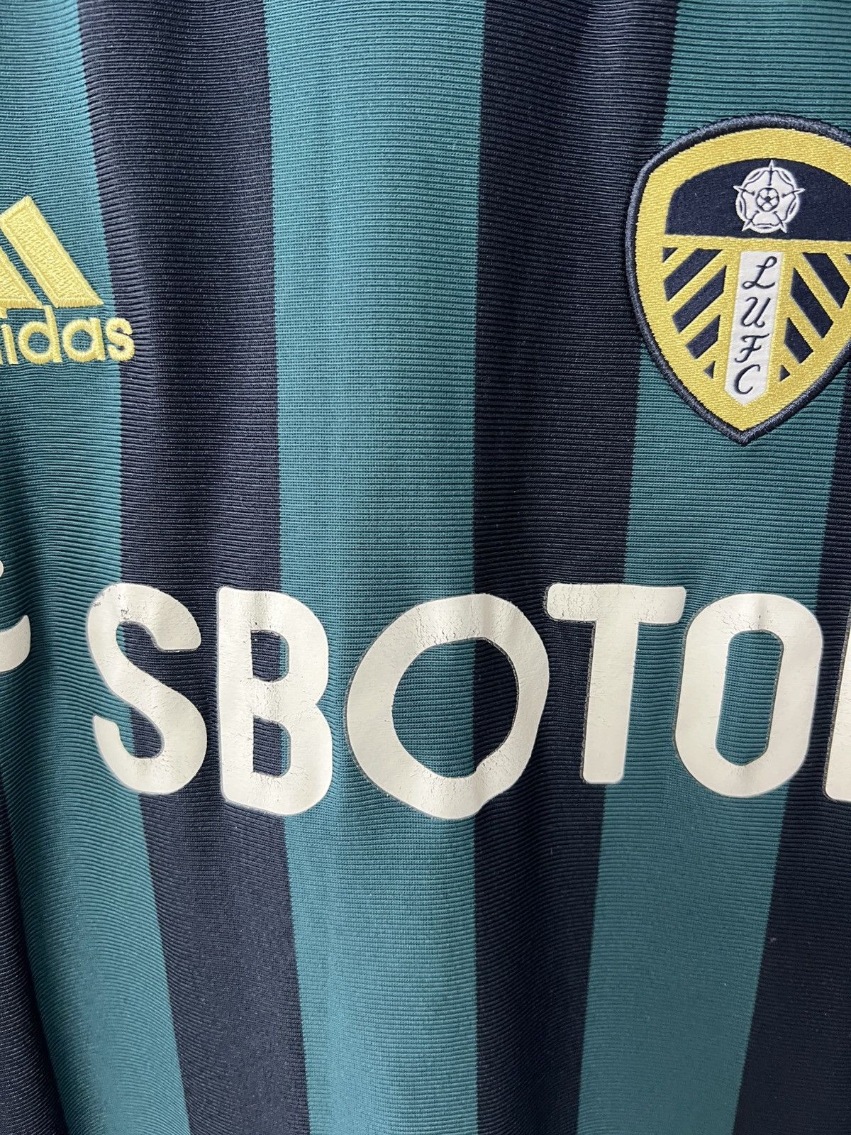 Adidas Leeds United 2020/21 Away Football Shirt Jersey Adidas M Size US M / EU 48-50 / 2 - 13 Thumbnail